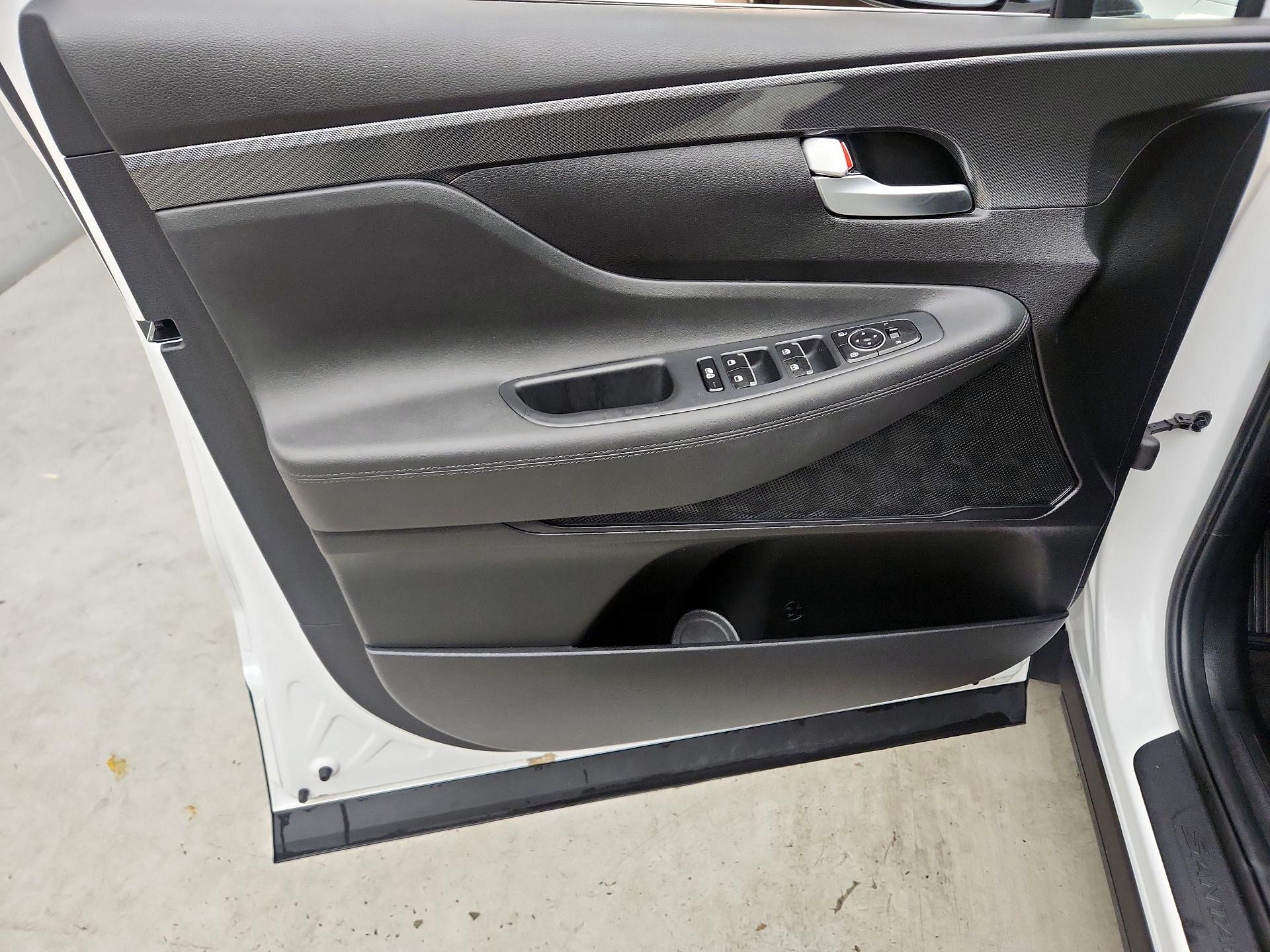 Thumbnail: 2023 Hyundai Santa Fe - 12