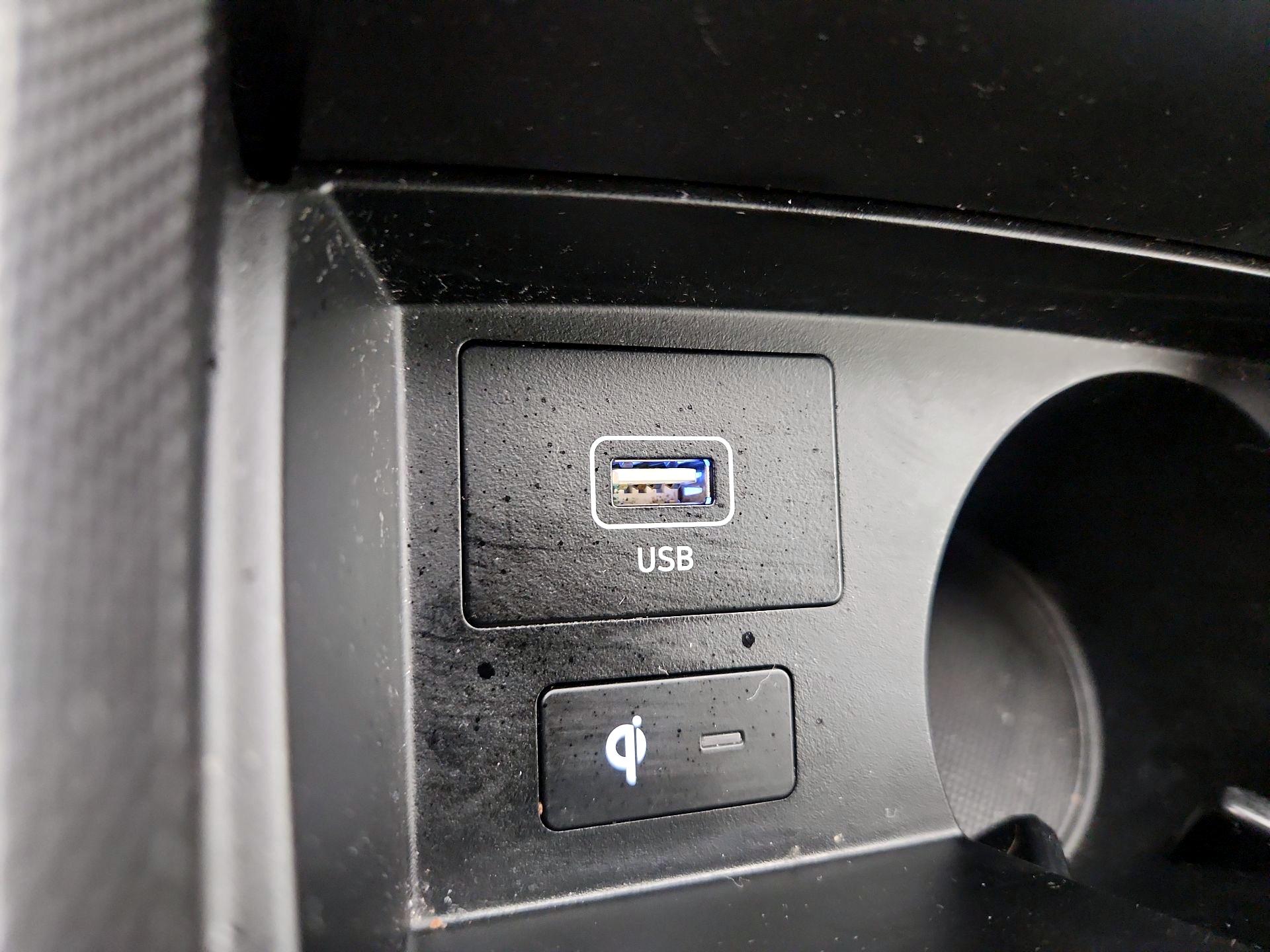 Thumbnail: 2023 Hyundai Santa Fe - 18