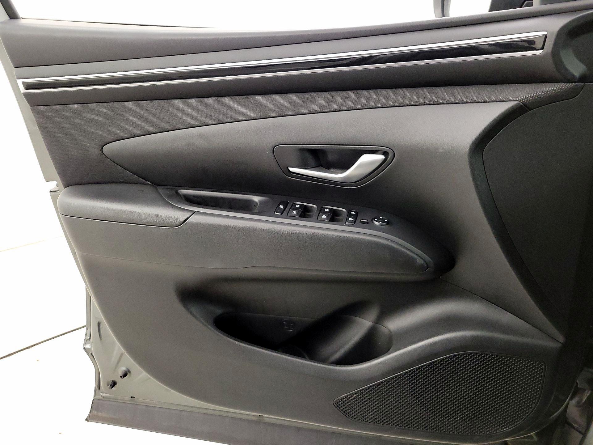 Thumbnail: 2023 Hyundai Tucson - 12