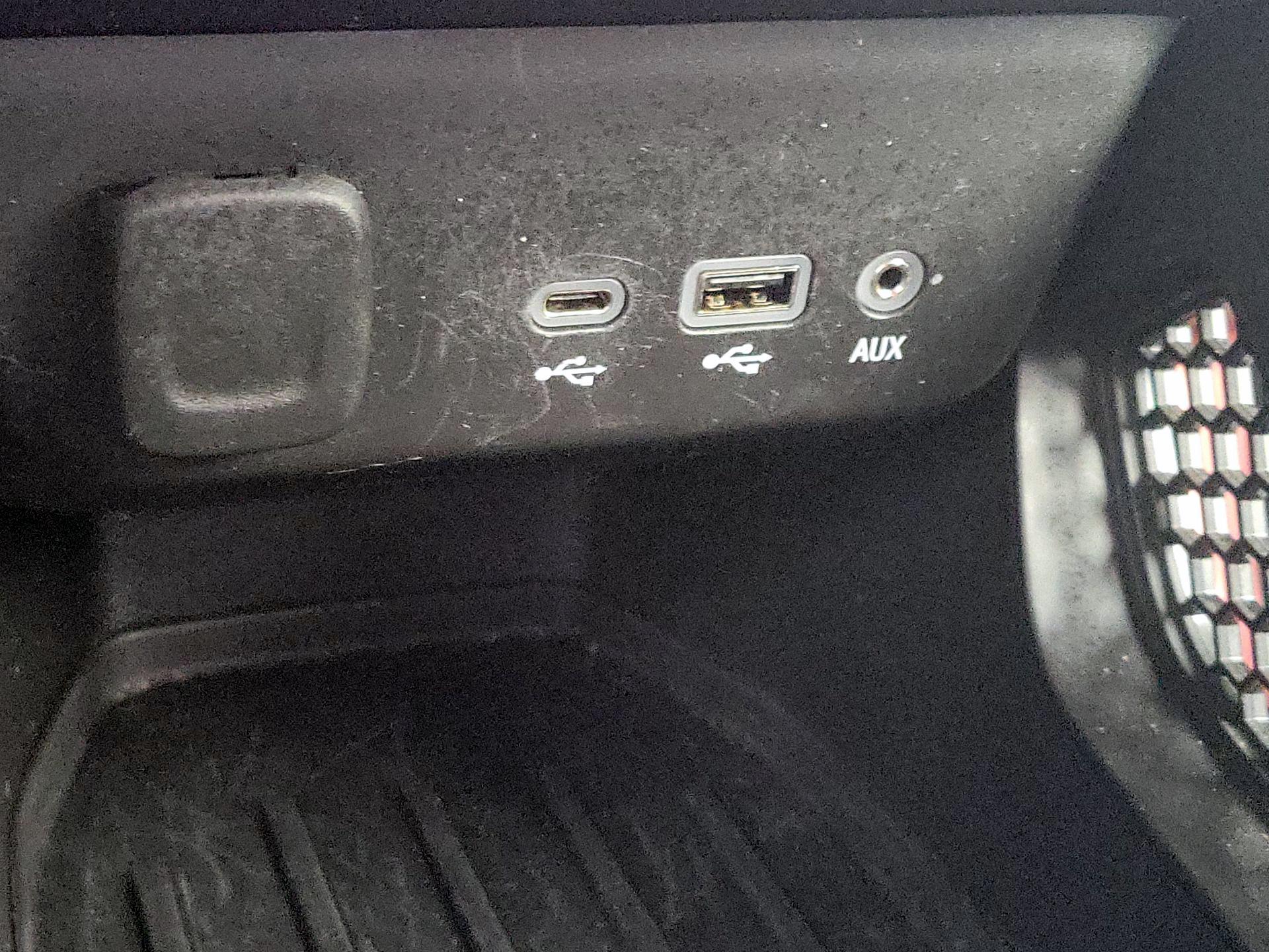 Thumbnail: 2022 Chevrolet TrailBlazer - 18