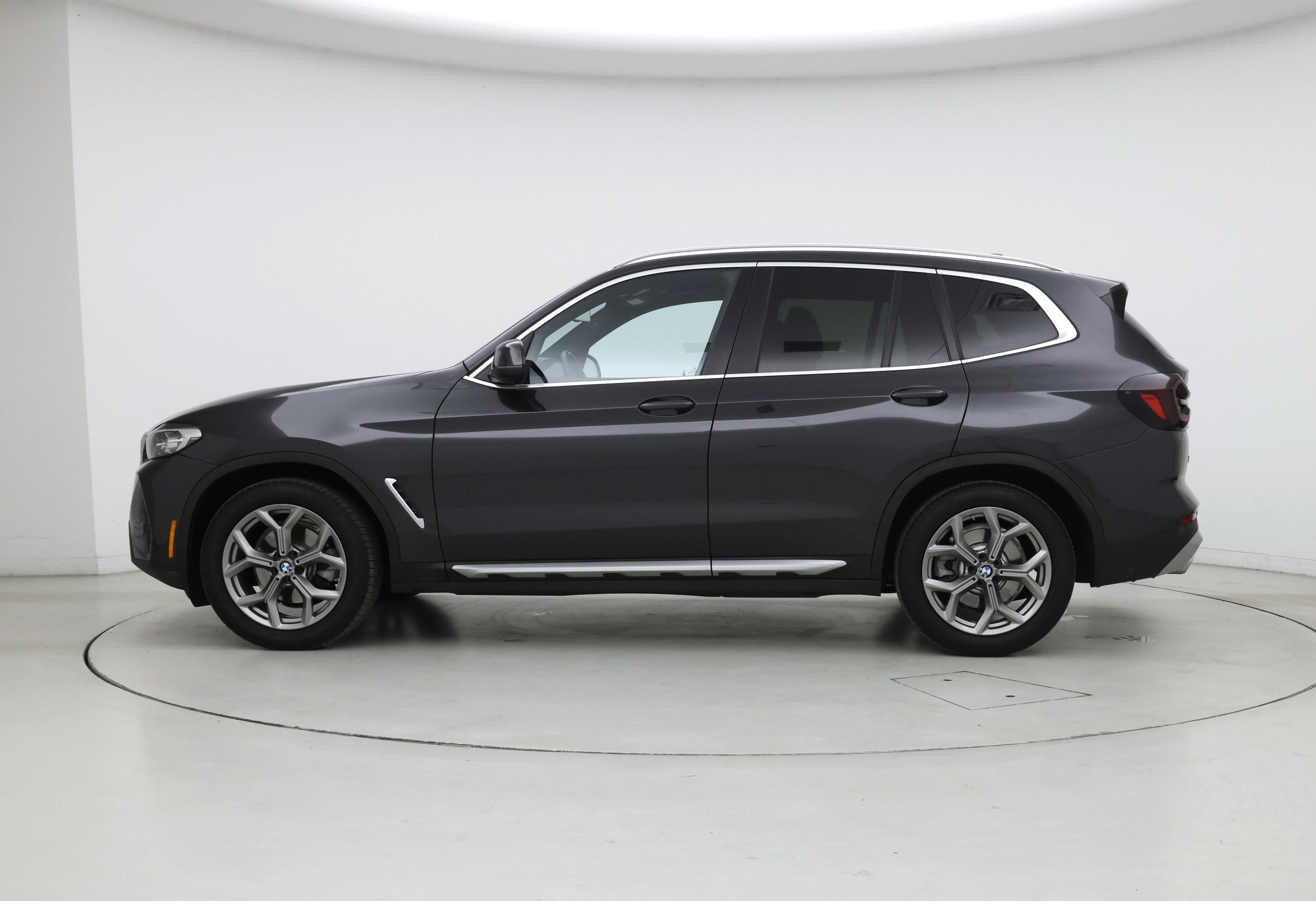 Thumbnail: 2022 BMW X3 - 3