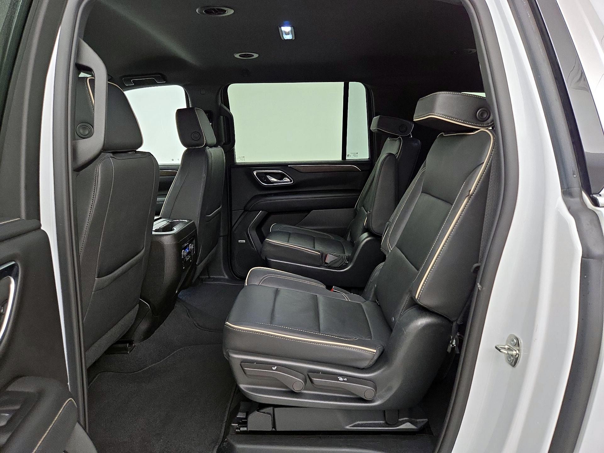 Thumbnail: 2023 Chevrolet Suburban - 19