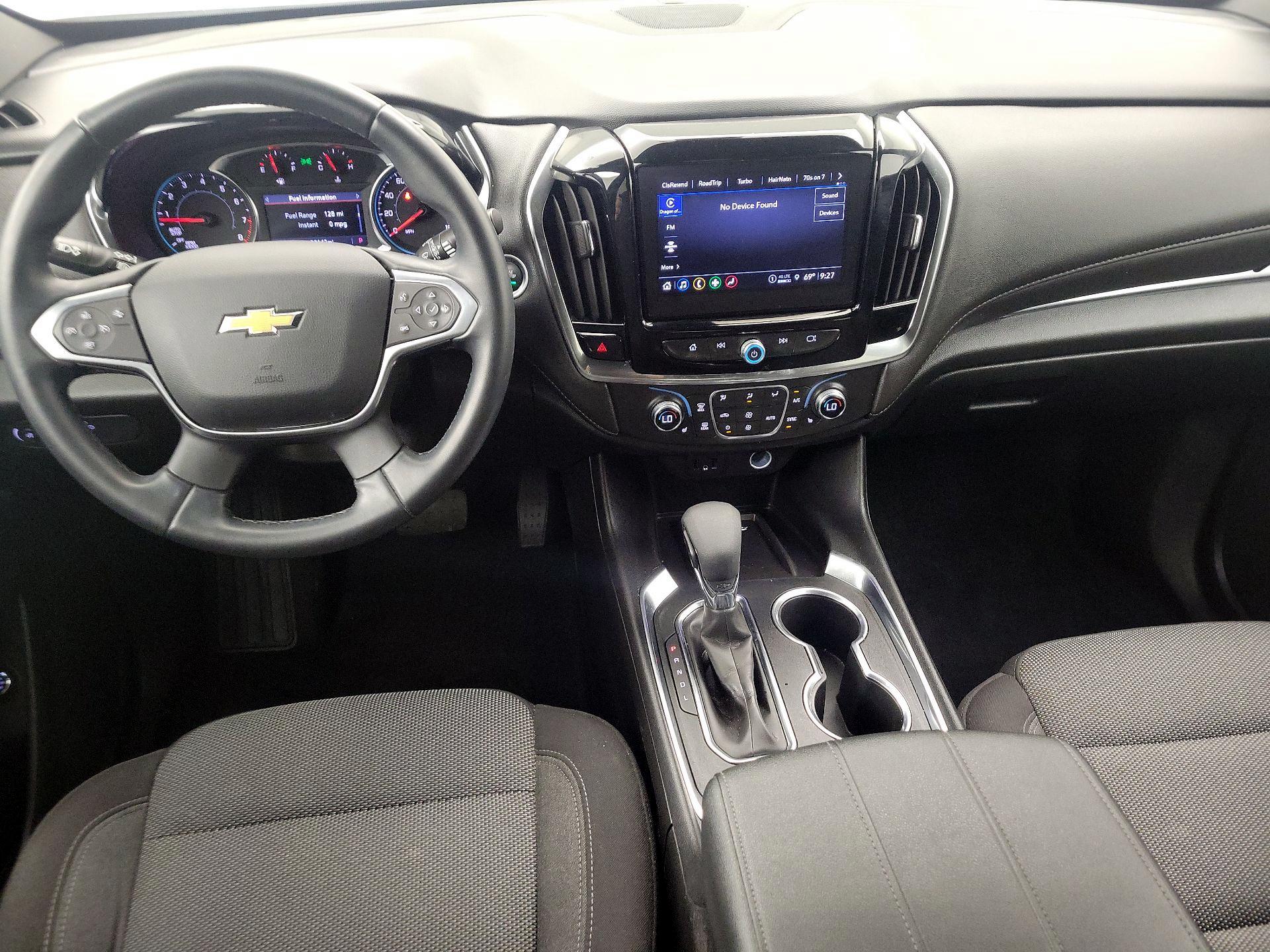 Thumbnail: 2023 Chevrolet Traverse - 9