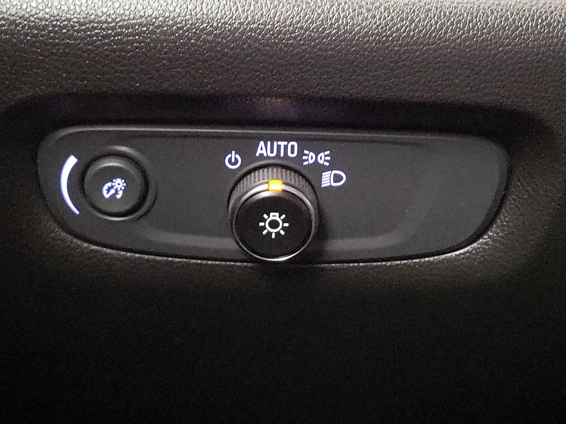 Thumbnail: 2023 Chevrolet Traverse - 13