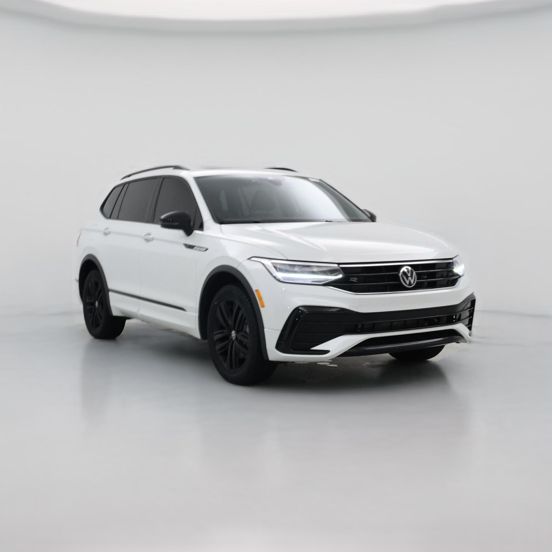 Thumbnail: 2022 Volkswagen Tiguan - 1