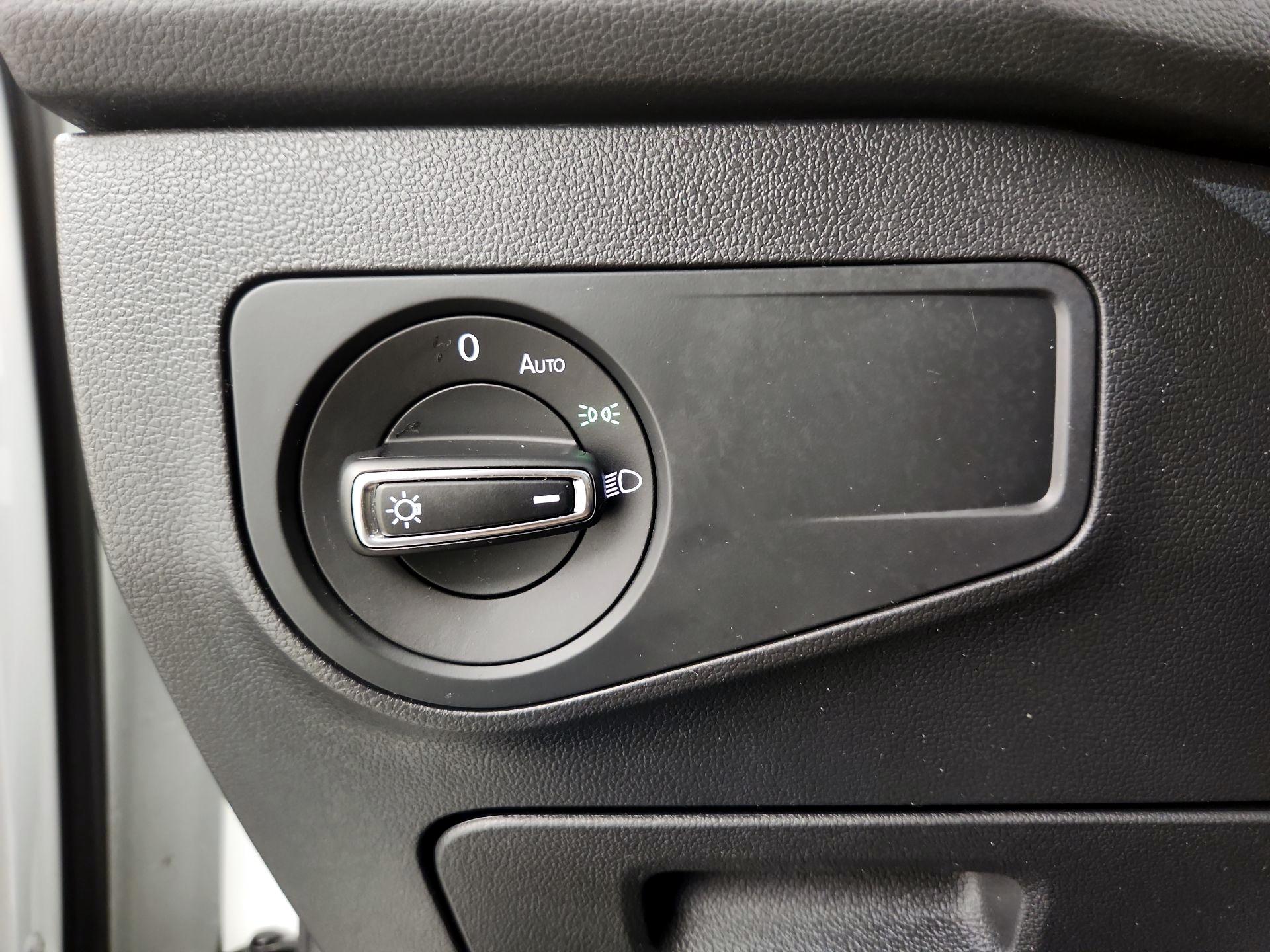 Thumbnail: 2022 Volkswagen Tiguan - 13