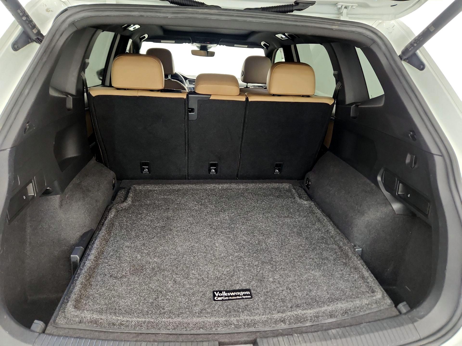 Thumbnail: 2022 Volkswagen Tiguan - 20