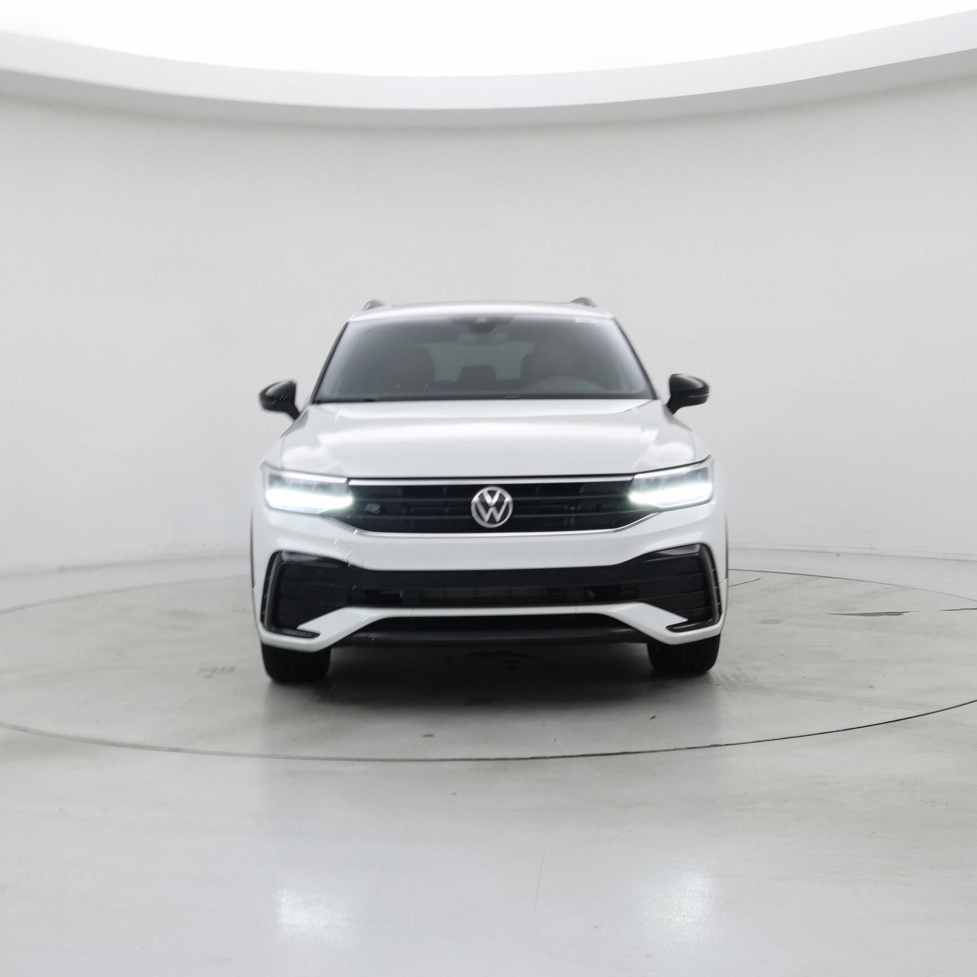 Thumbnail: 2022 Volkswagen Tiguan - 5