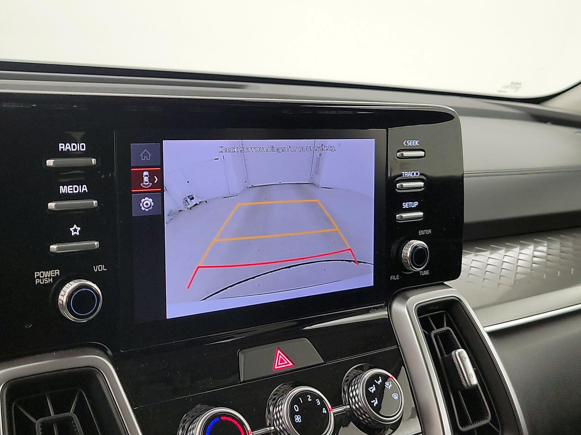 Thumbnail: 2023 Kia Sorento - 14