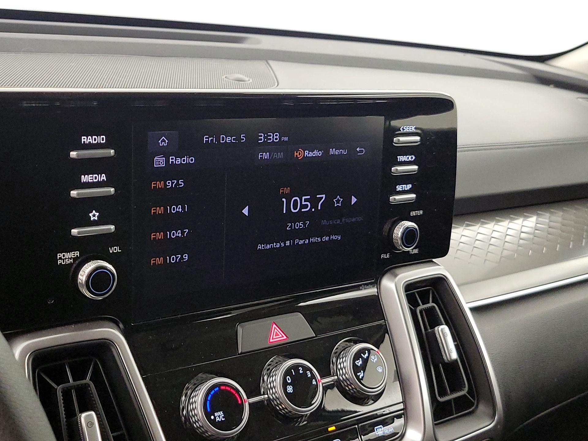 Thumbnail: 2023 Kia Sorento - 15