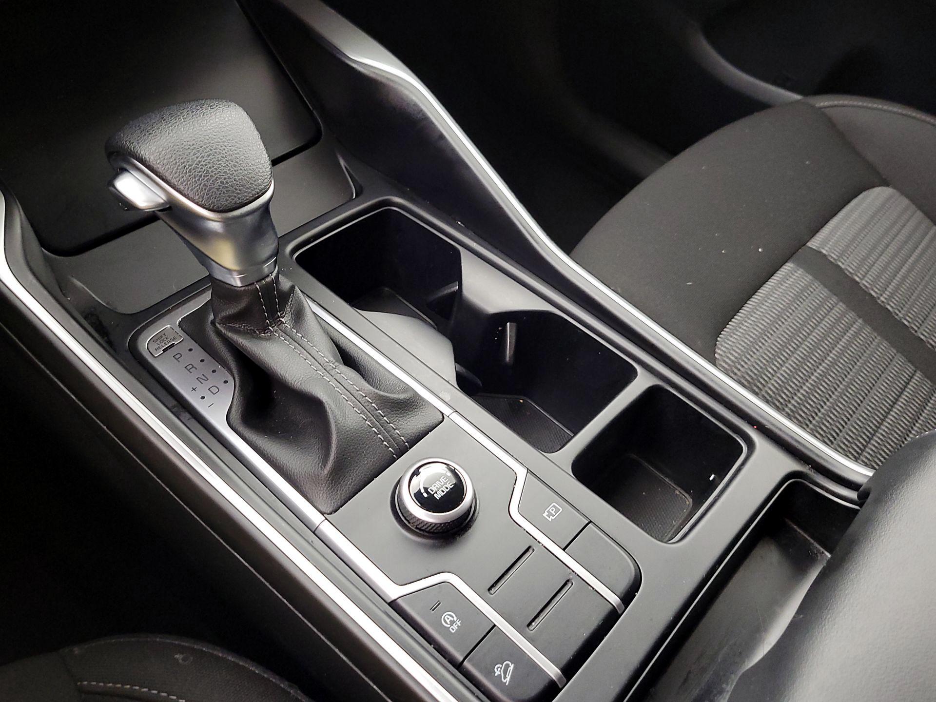 Thumbnail: 2023 Kia Sorento - 17