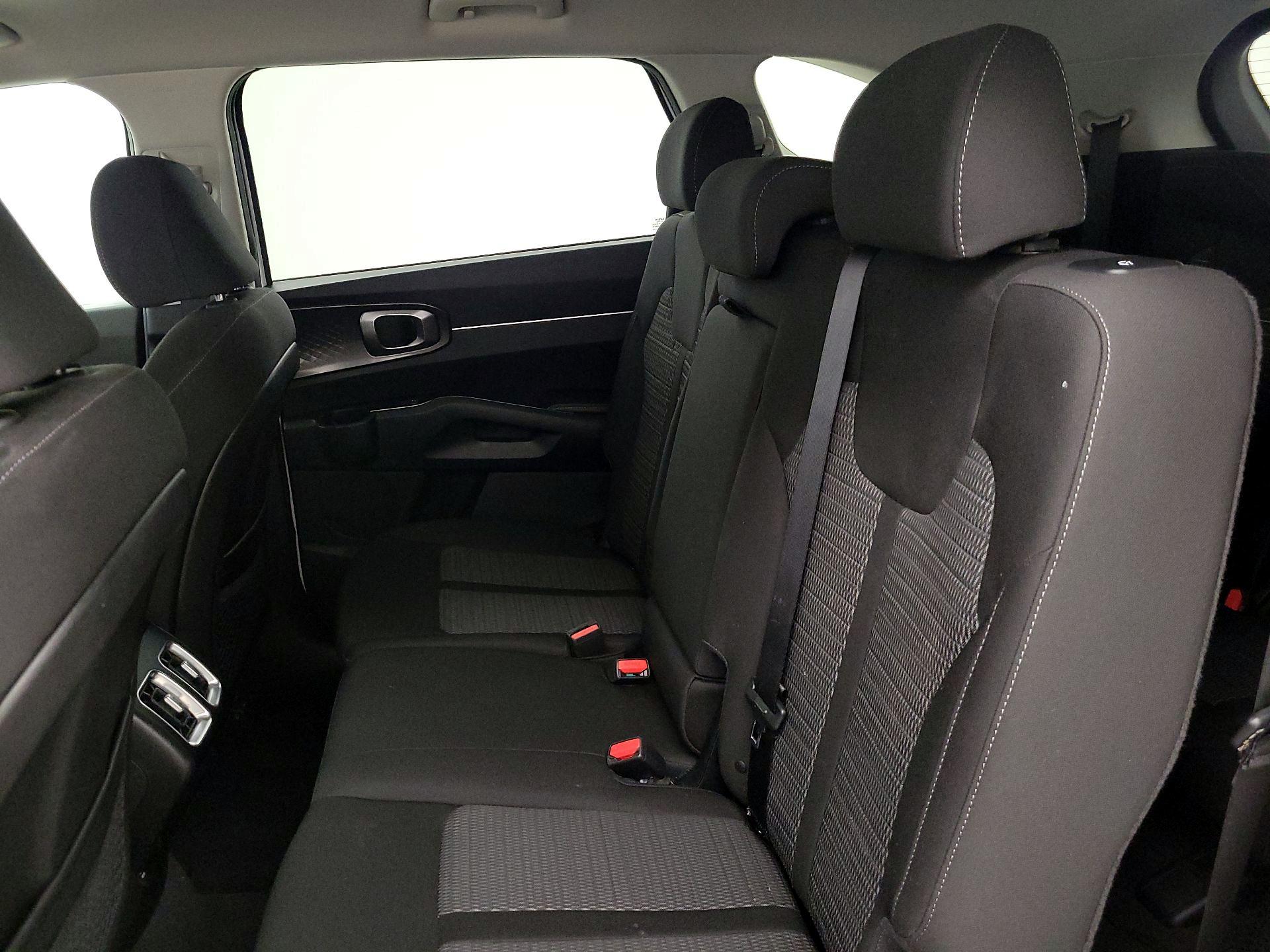 Thumbnail: 2023 Kia Sorento - 19