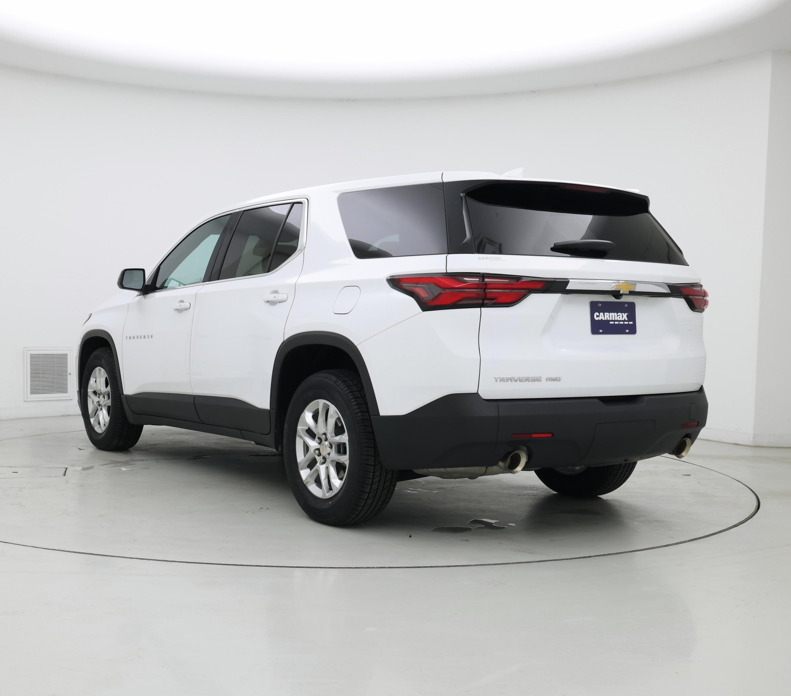 Thumbnail: 2023 Chevrolet Traverse - 2