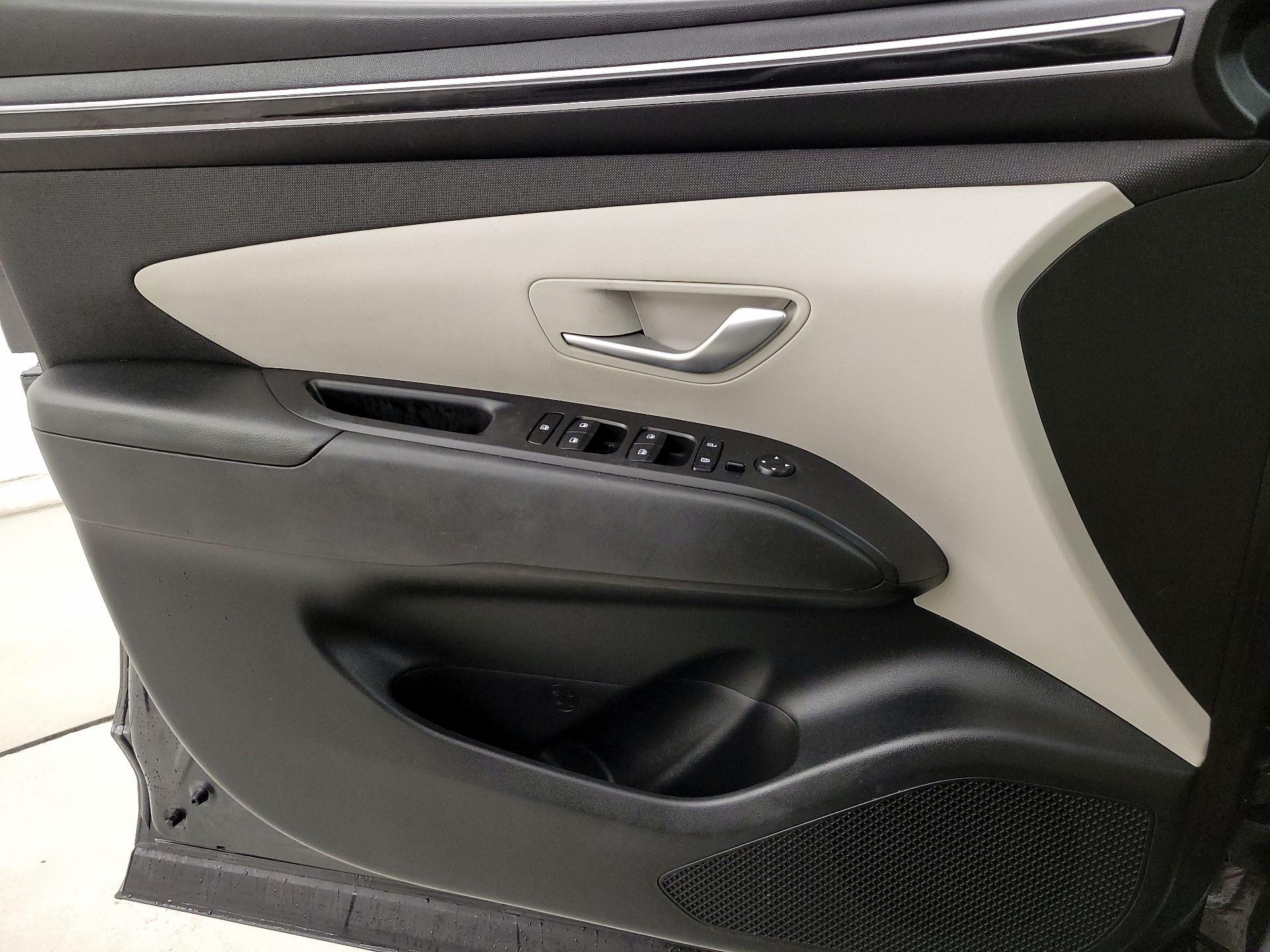 Thumbnail: 2023 Hyundai Tucson - 12