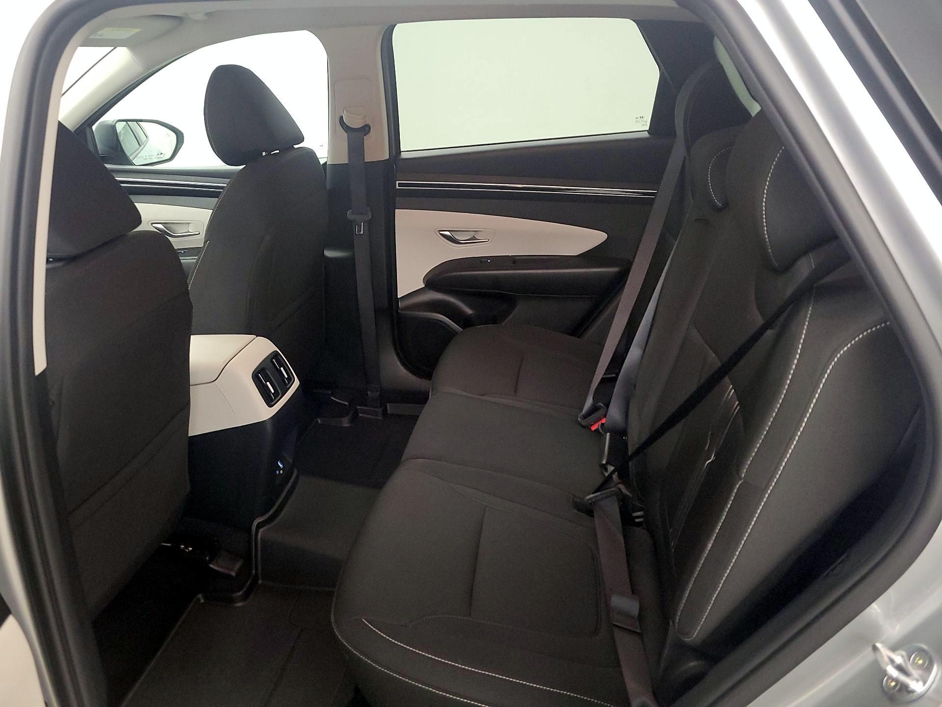 Thumbnail: 2023 Hyundai Tucson - 19