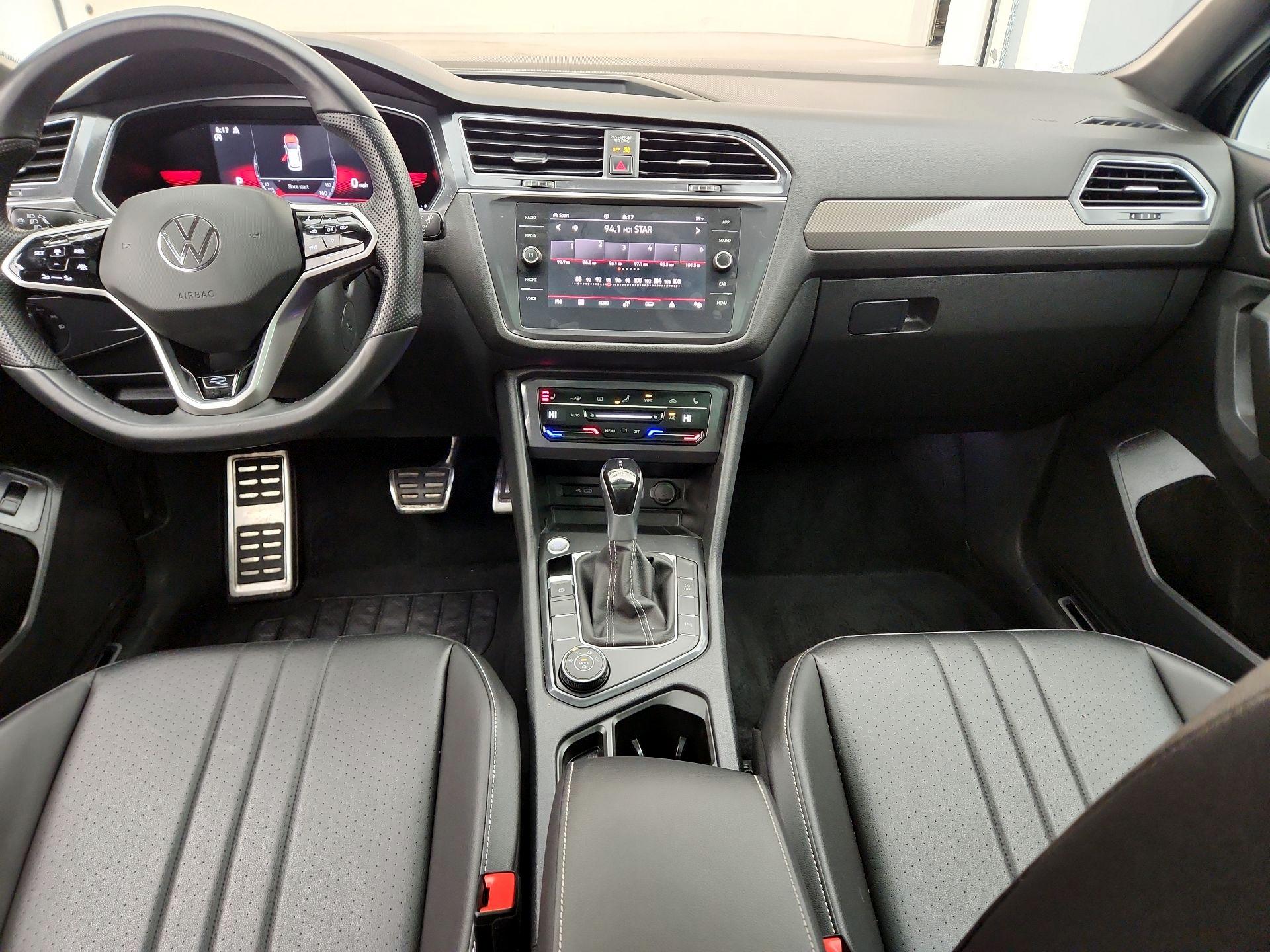 Thumbnail: 2022 Volkswagen Tiguan - 9