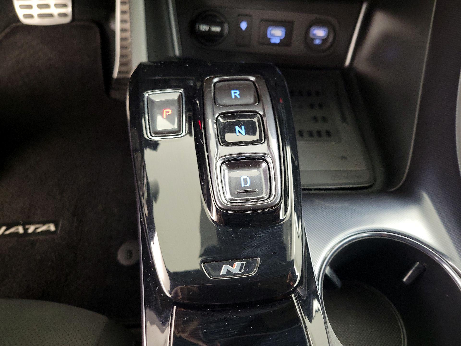 Thumbnail: 2022 Hyundai Sonata - 18