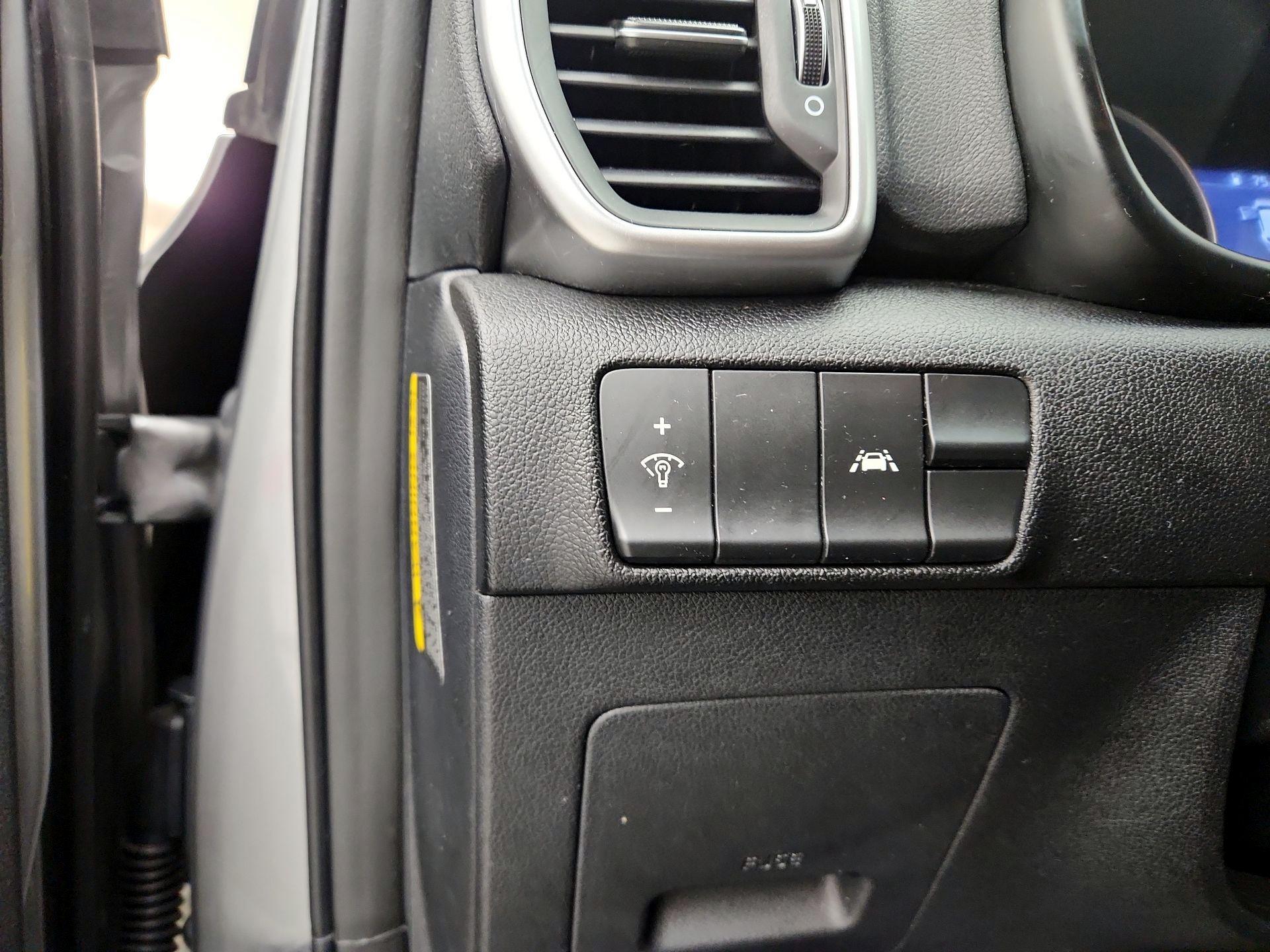 Thumbnail: 2022 Kia Sportage - 13