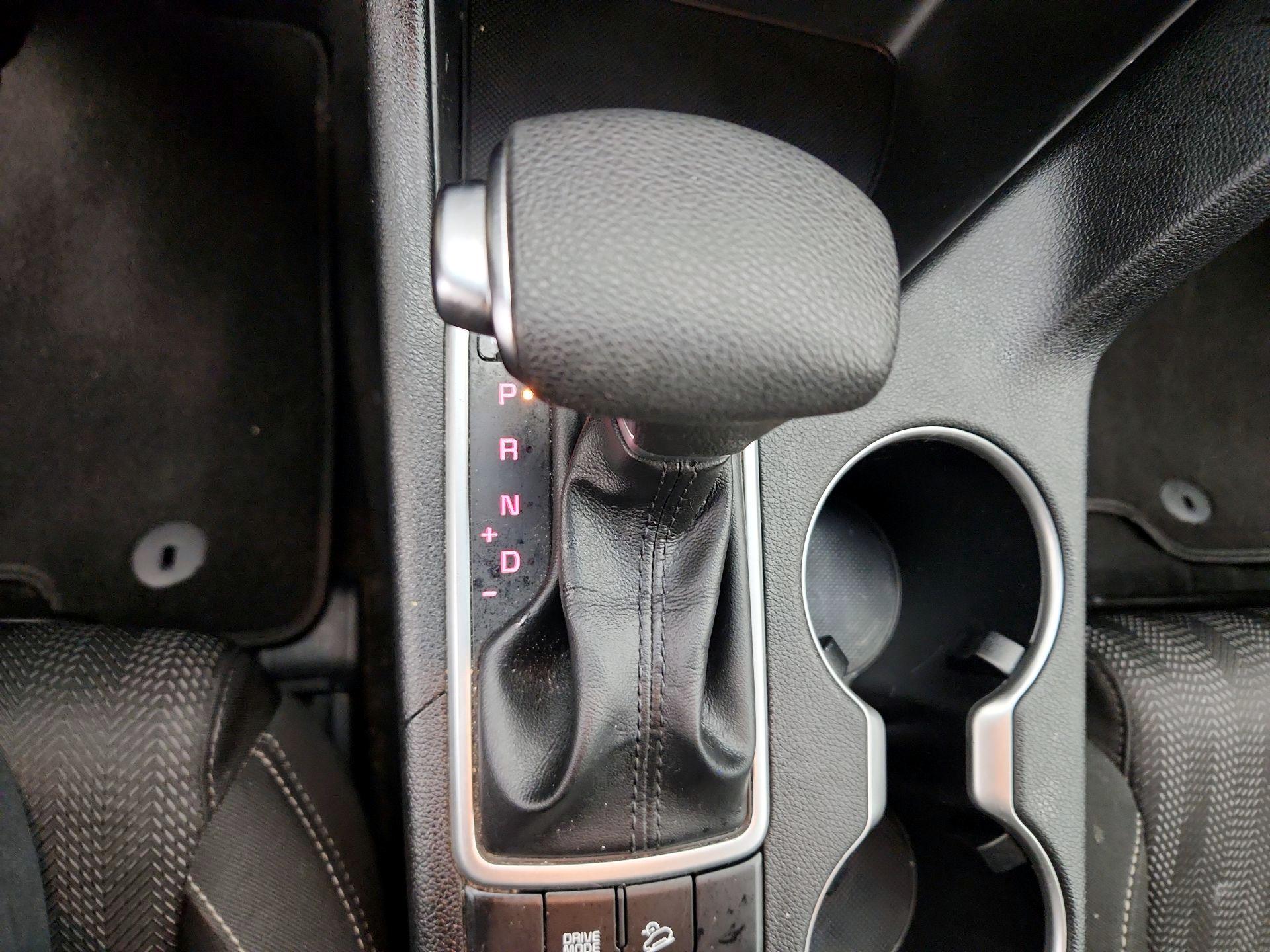 Thumbnail: 2022 Kia Sportage - 17