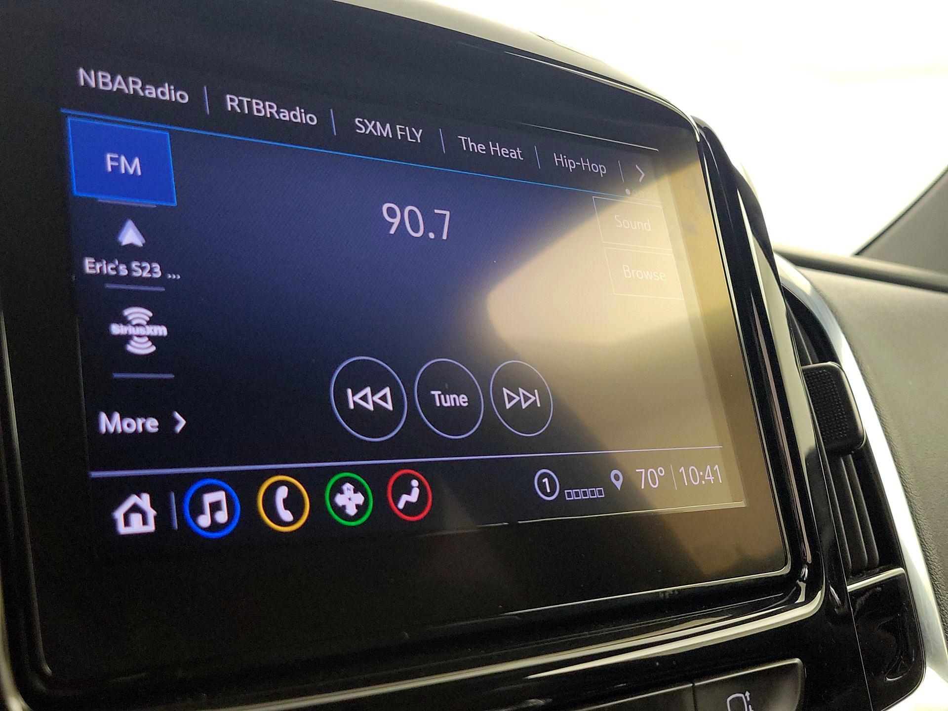 Thumbnail: 2023 Chevrolet Traverse - 15