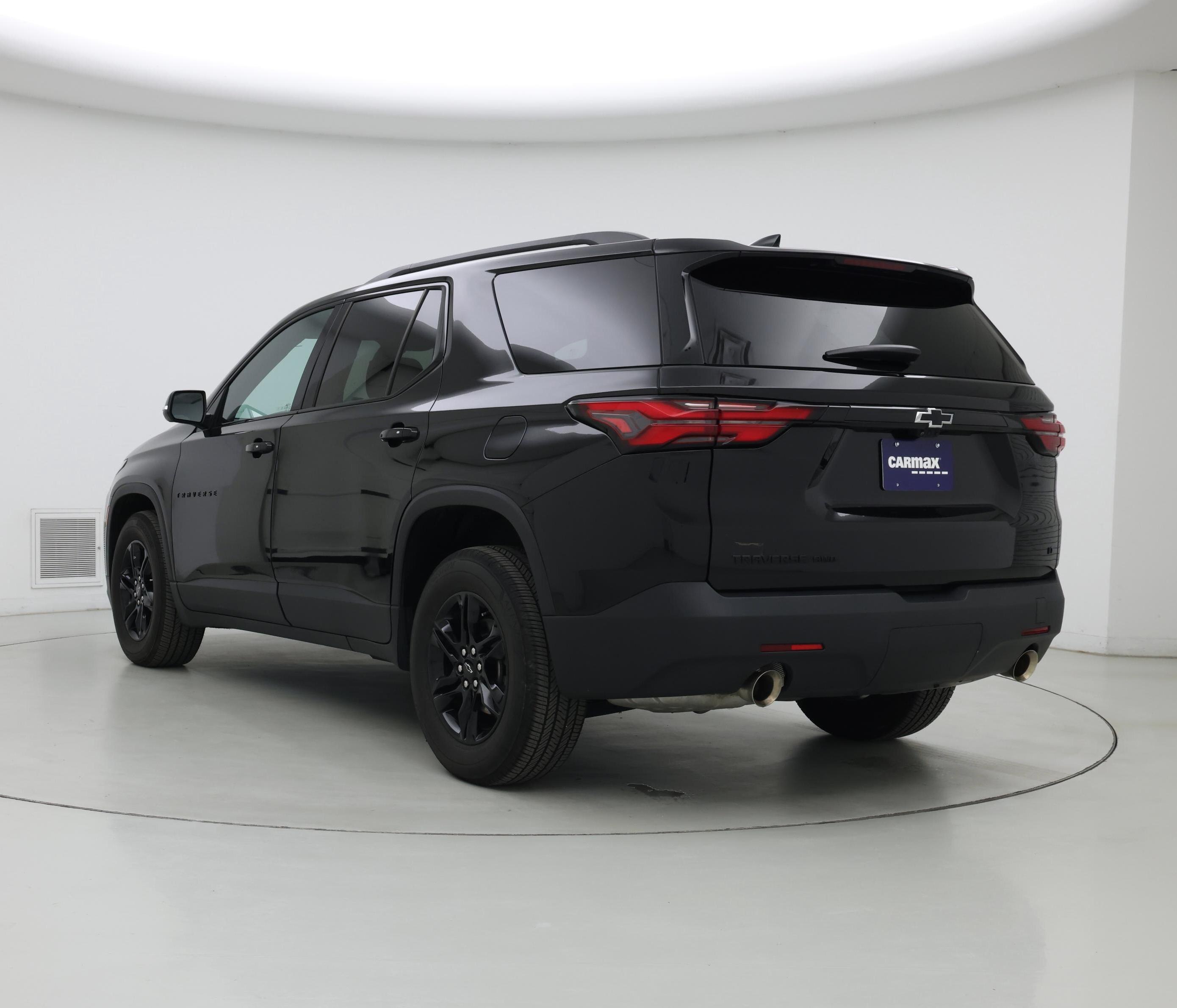 Thumbnail: 2023 Chevrolet Traverse - 2
