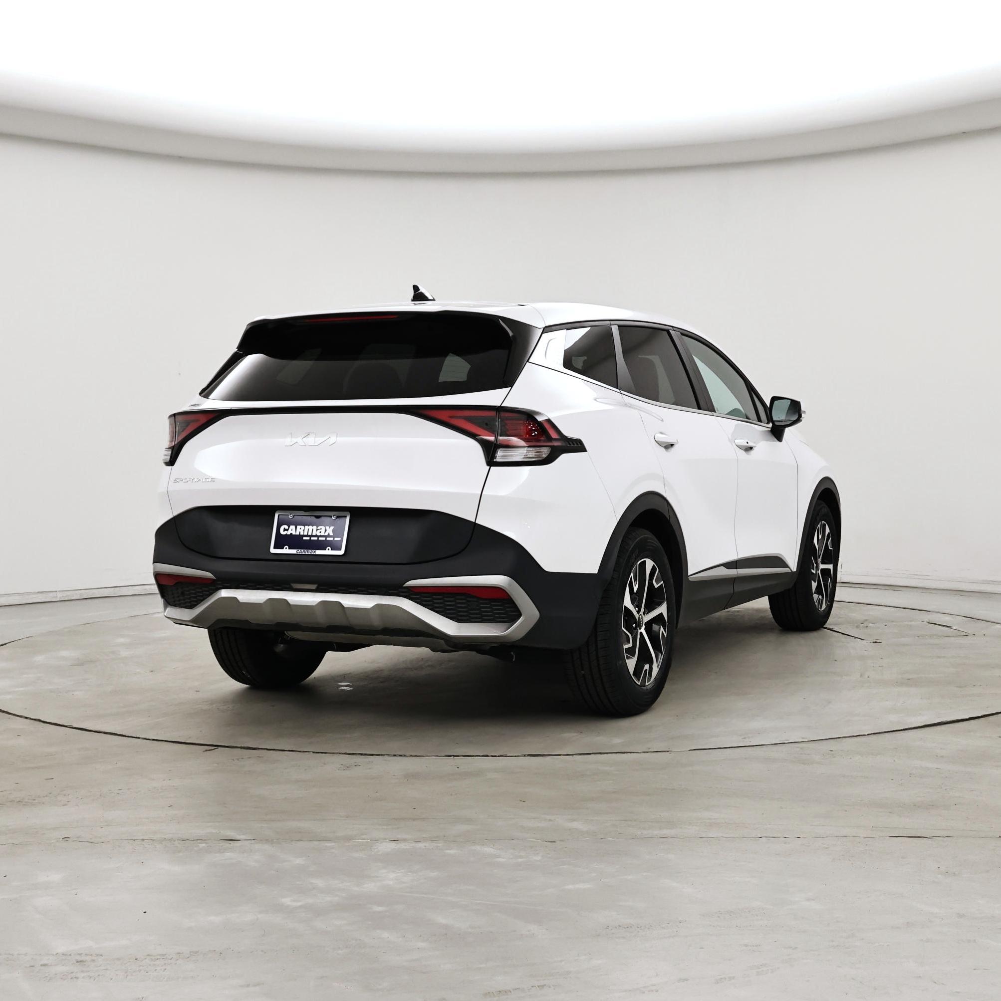 Thumbnail: 2023 Kia Sportage - 8