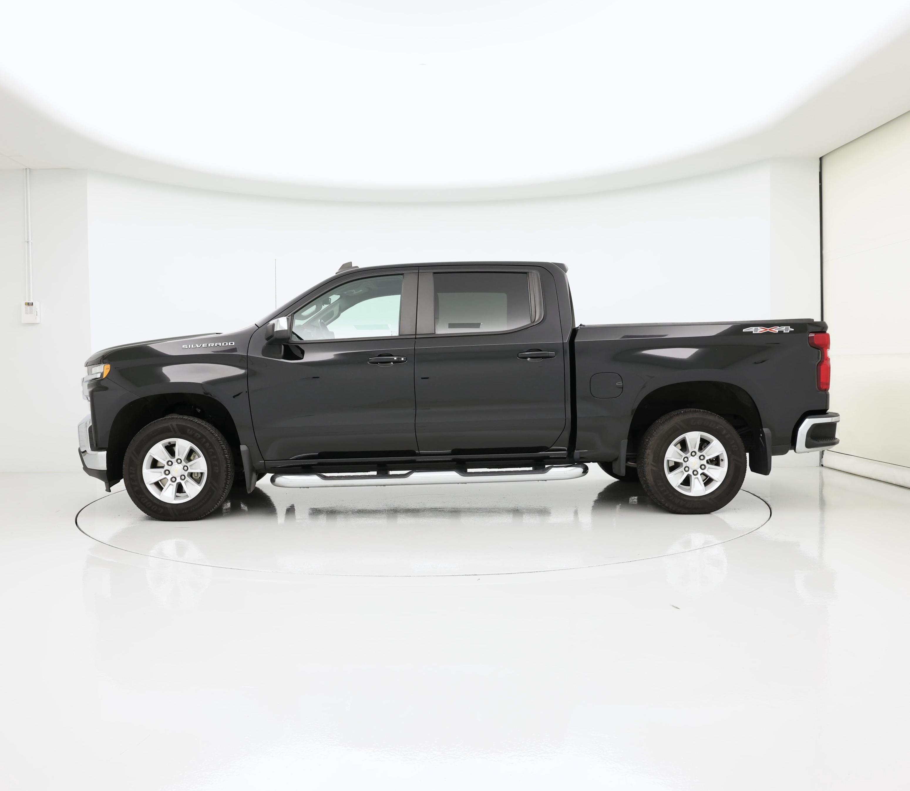 Thumbnail: 2021 Chevrolet Silverado 1500 - 3