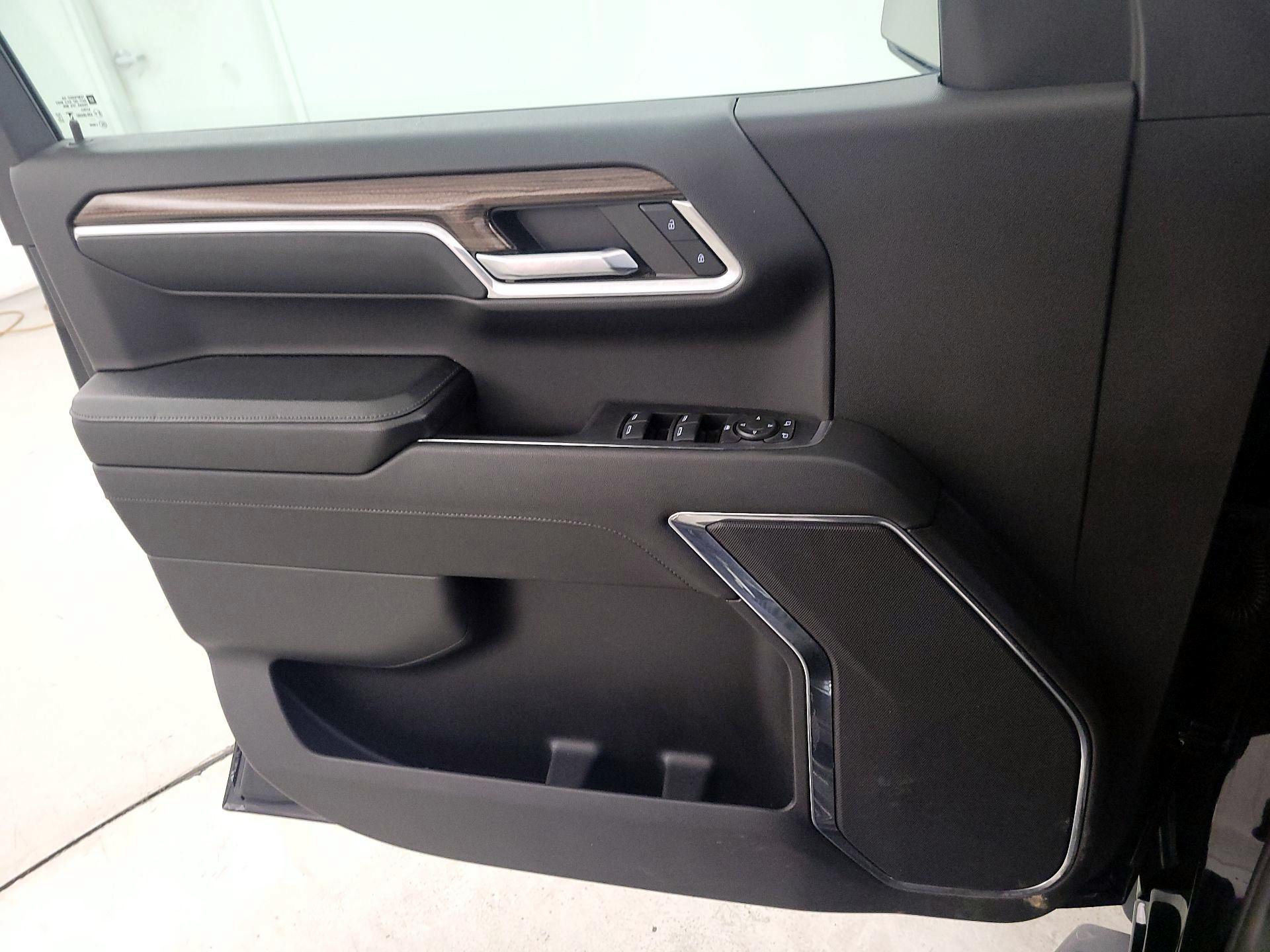 Thumbnail: 2024 Chevrolet Silverado 1500 - 12