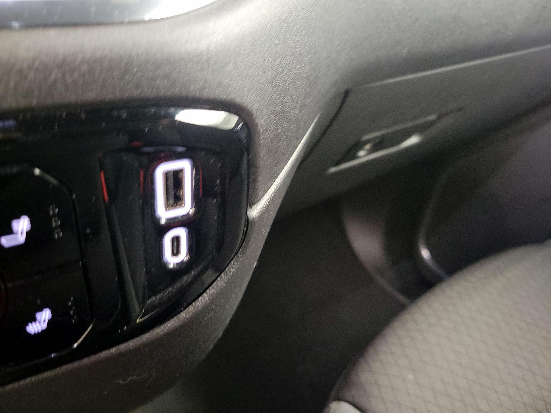 Thumbnail: 2024 Chevrolet Silverado 1500 - 18