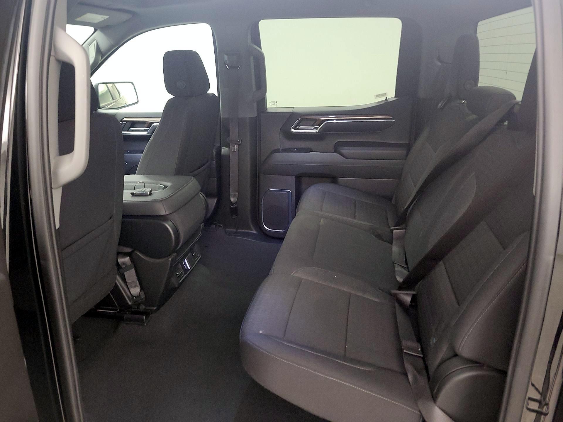 Thumbnail: 2024 Chevrolet Silverado 1500 - 19