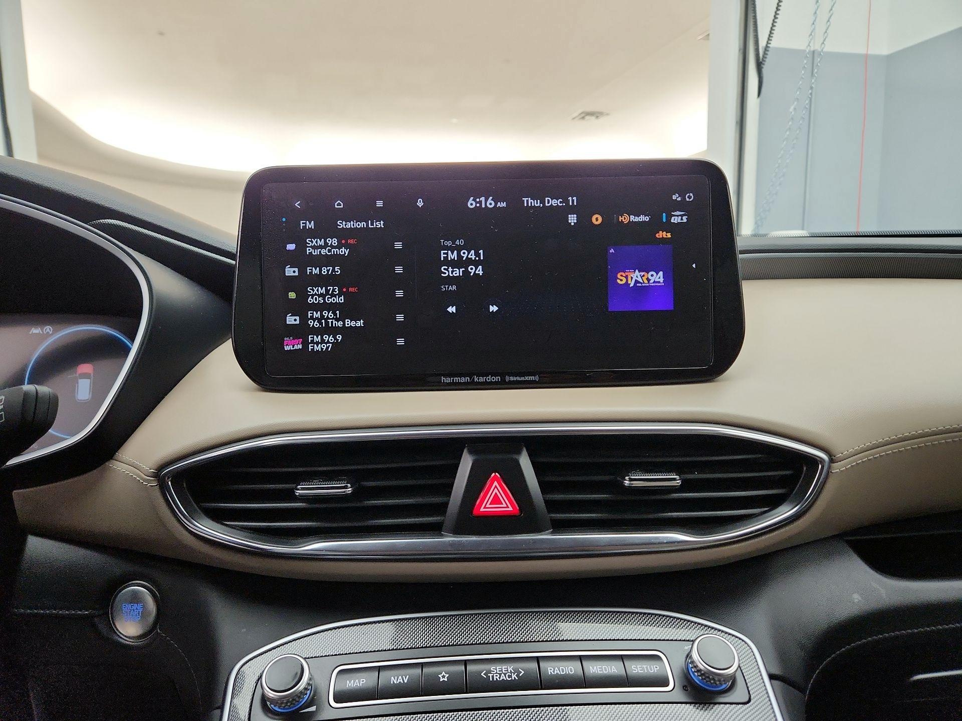 Thumbnail: 2023 Hyundai Santa Fe - 16