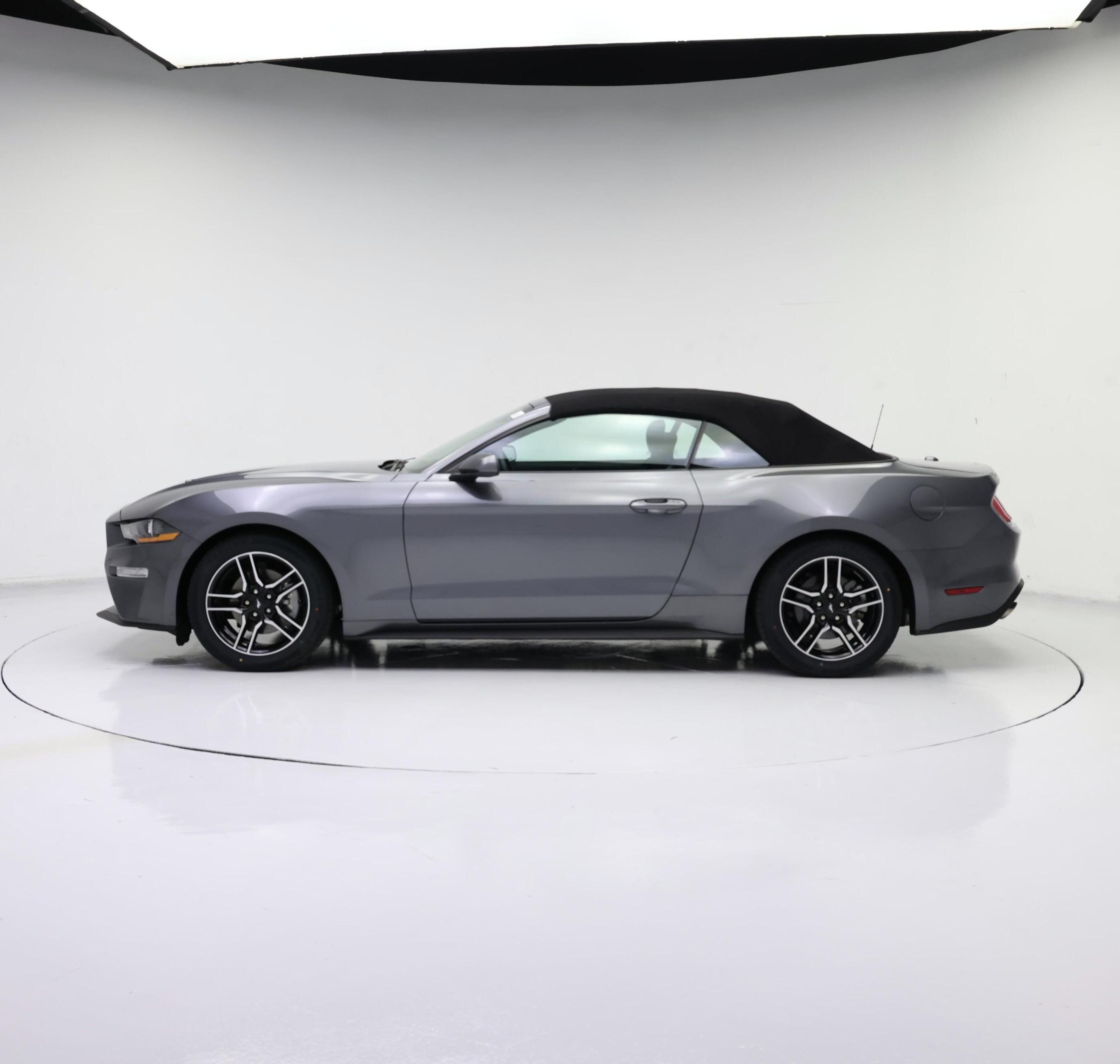 Thumbnail: 2022 Ford Mustang - 3