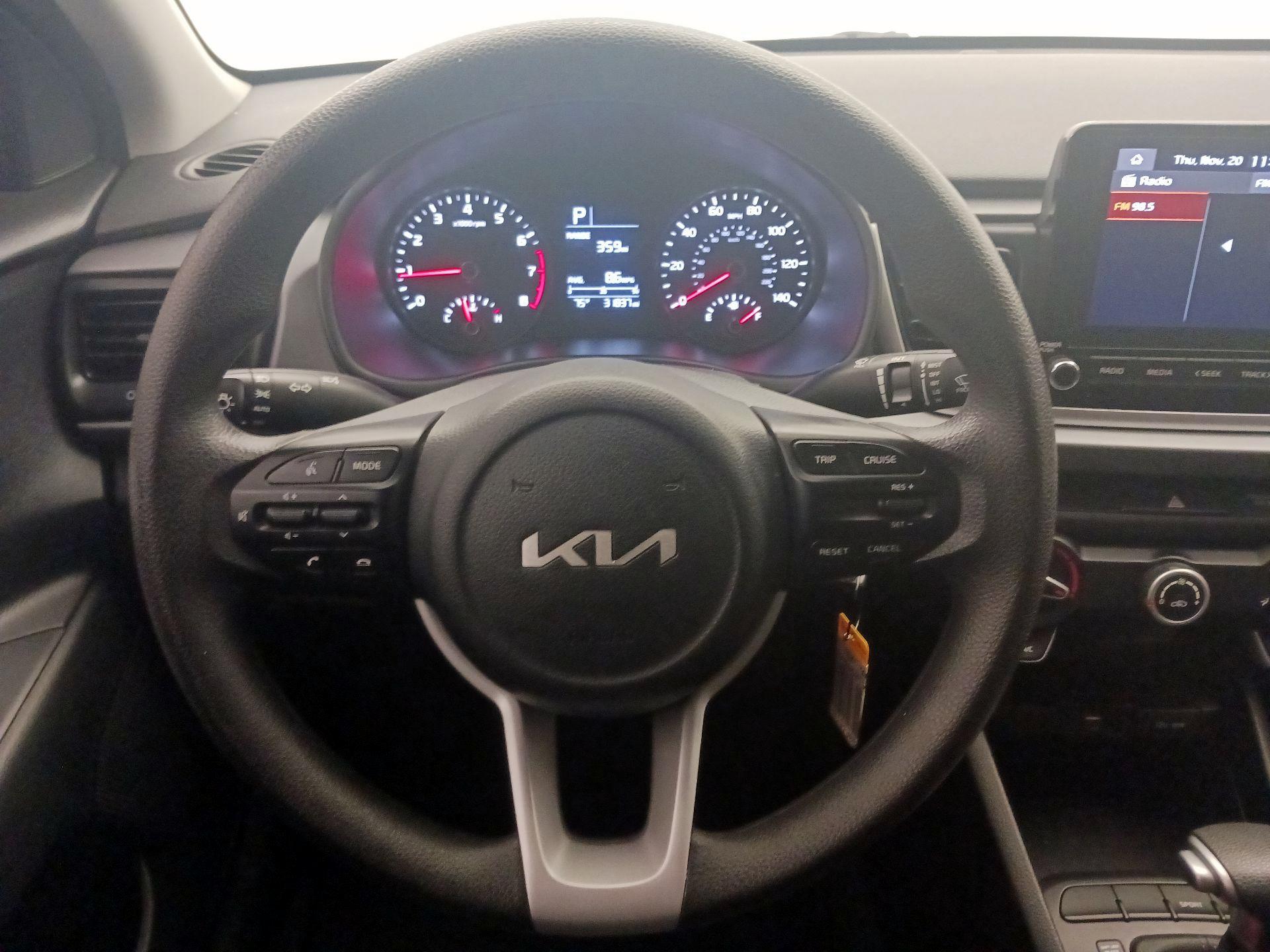 Thumbnail: 2023 Kia Rio - 10