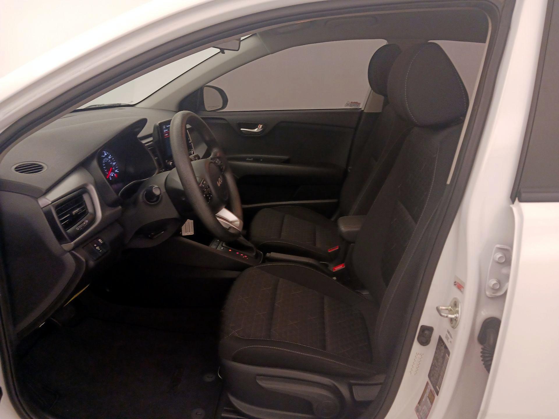 Thumbnail: 2023 Kia Rio - 11