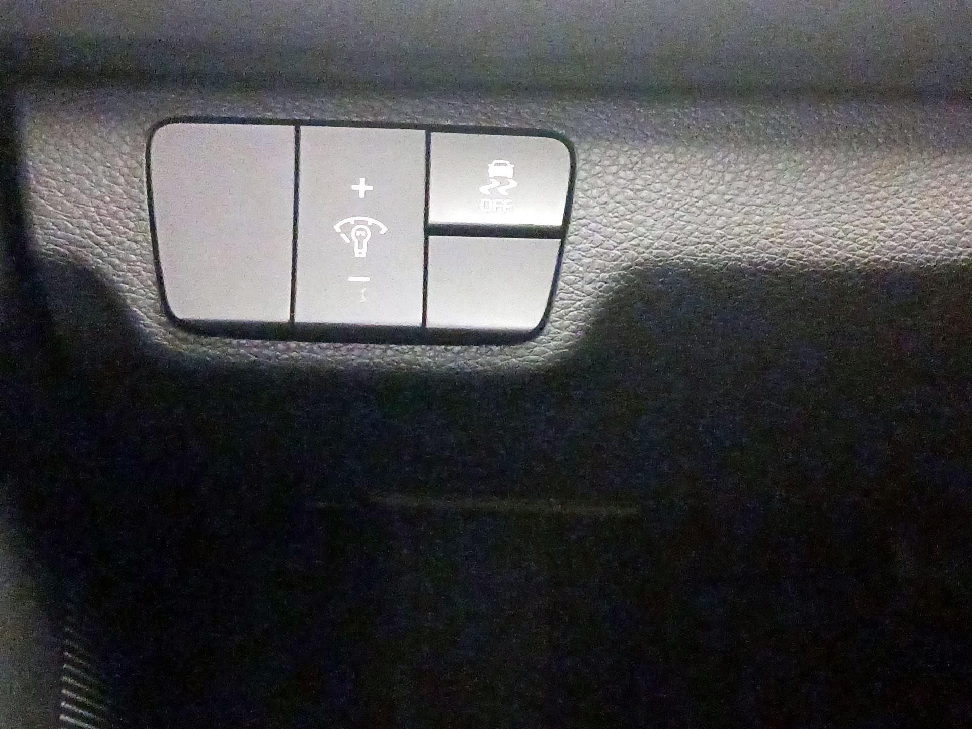 Thumbnail: 2023 Kia Rio - 13