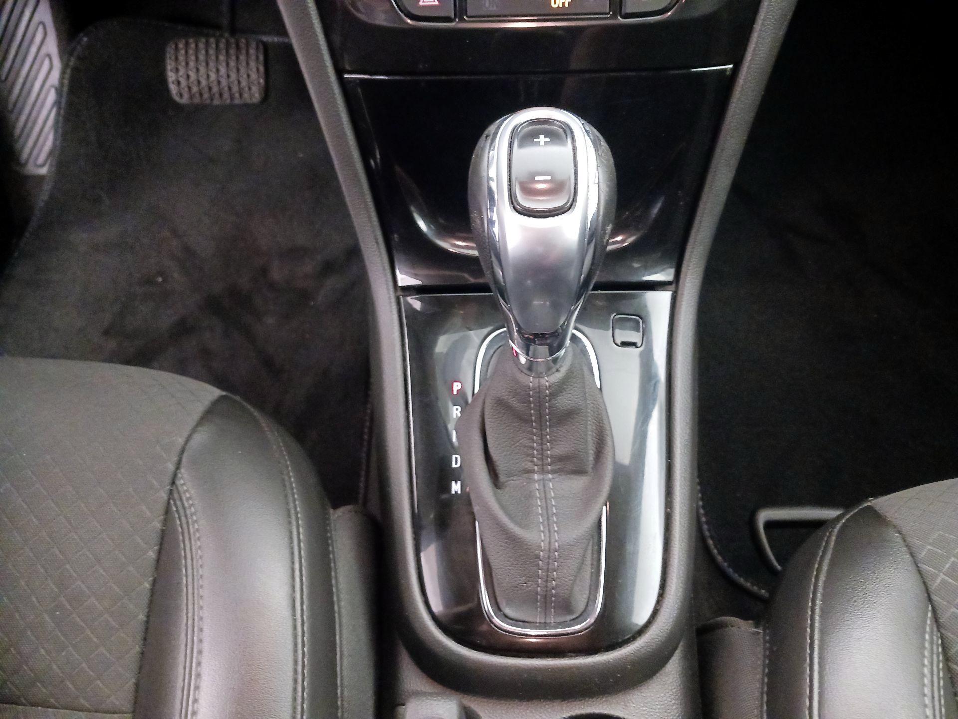 Thumbnail: 2022 Buick Encore - 17