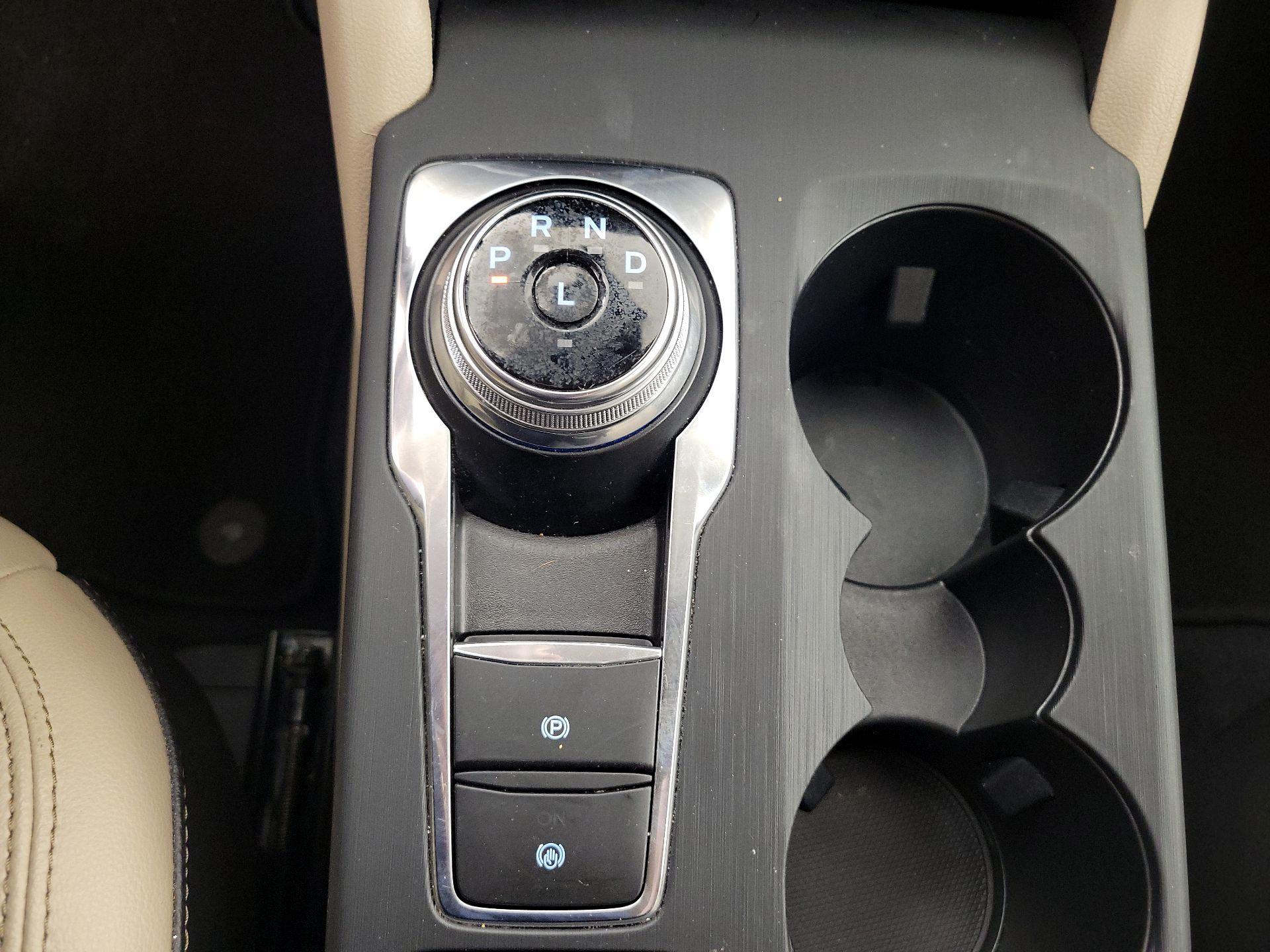 Thumbnail: 2020 Ford Escape - 17