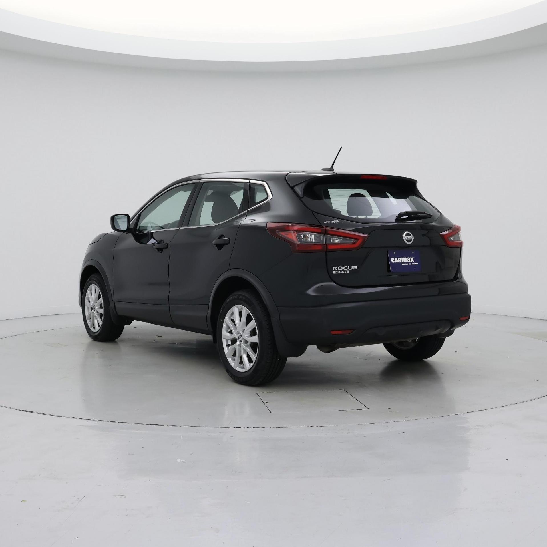 Thumbnail: 2021 Nissan Rogue Sport - 2