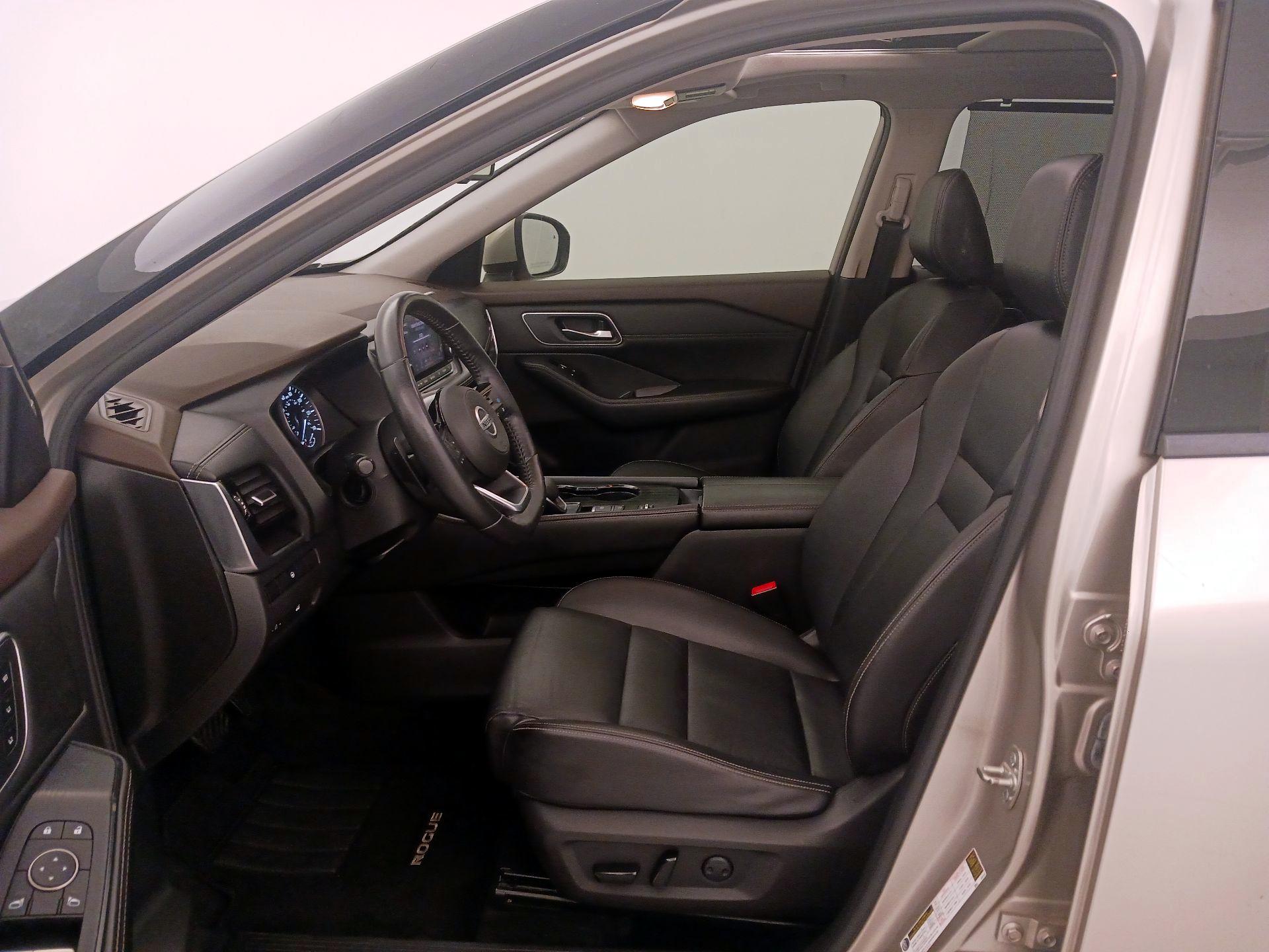 Thumbnail: 2021 Nissan Rogue - 11
