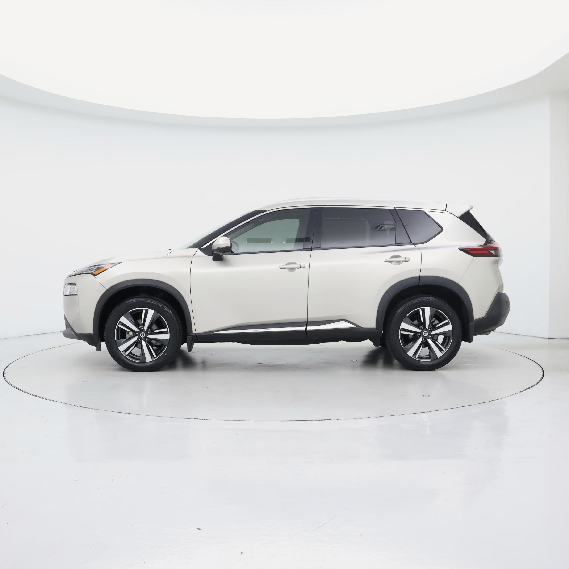 Thumbnail: 2021 Nissan Rogue - 3