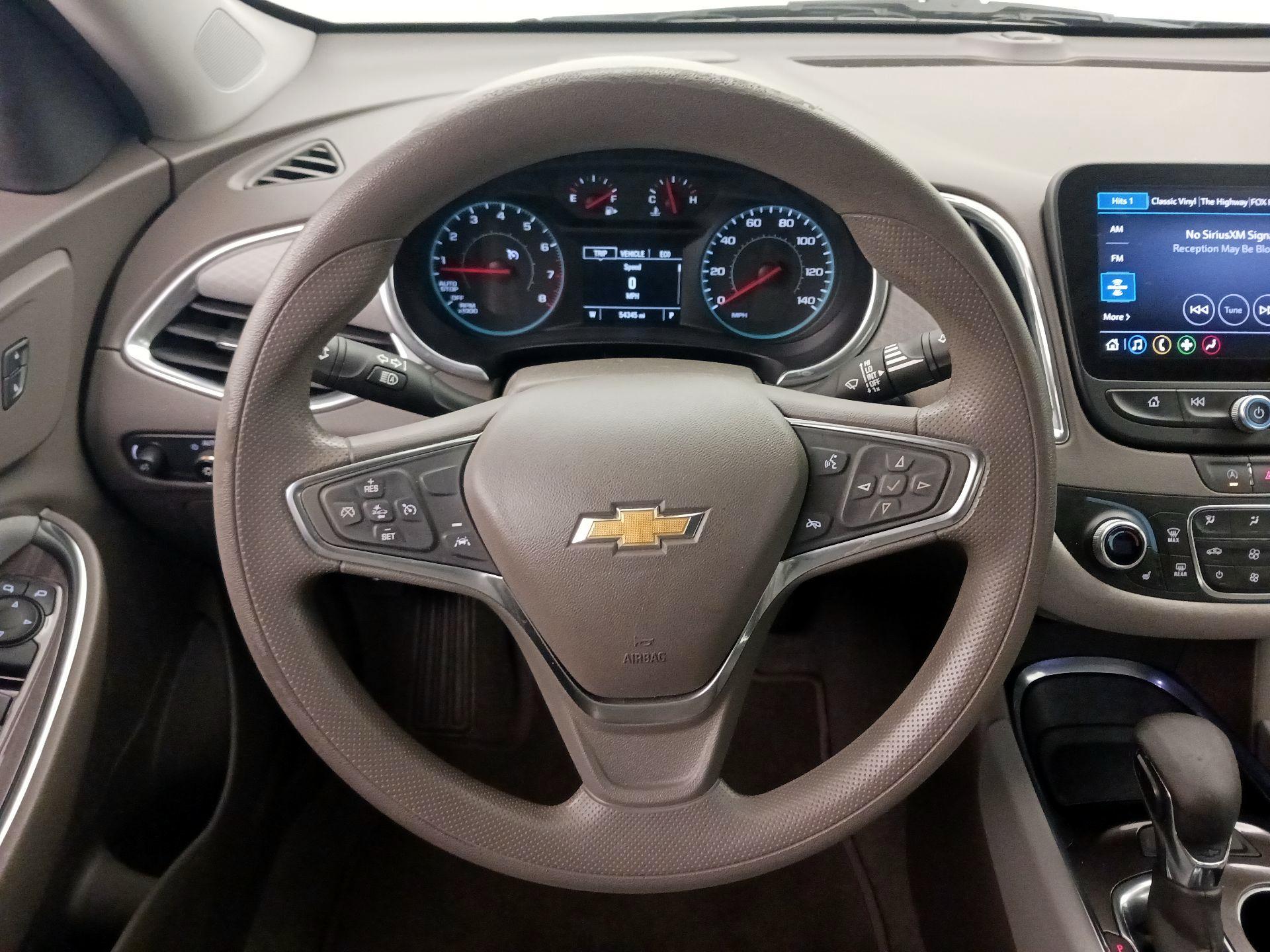 Thumbnail: 2021 Chevrolet Malibu - 10