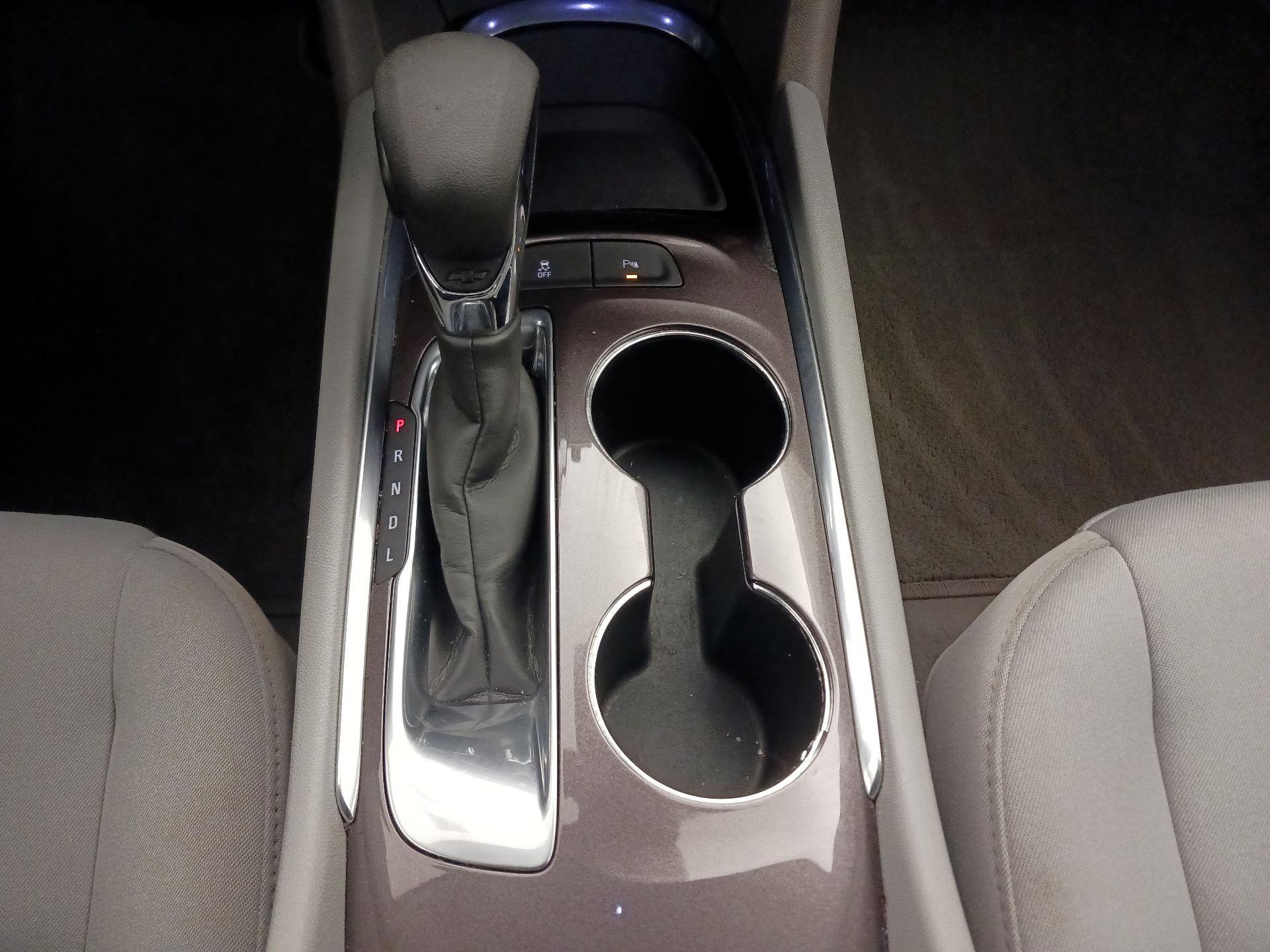 Thumbnail: 2021 Chevrolet Malibu - 17