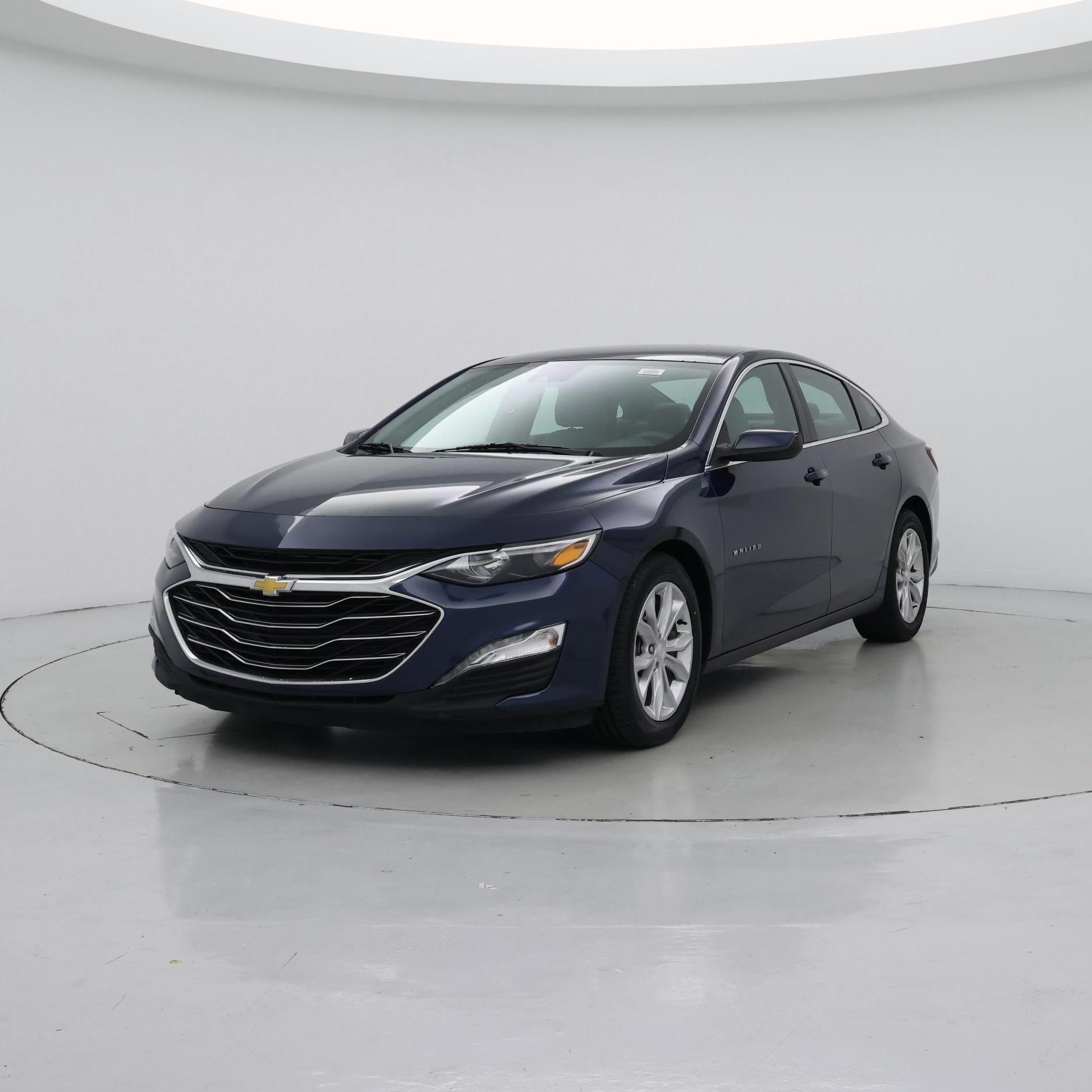 Thumbnail: 2021 Chevrolet Malibu - 4