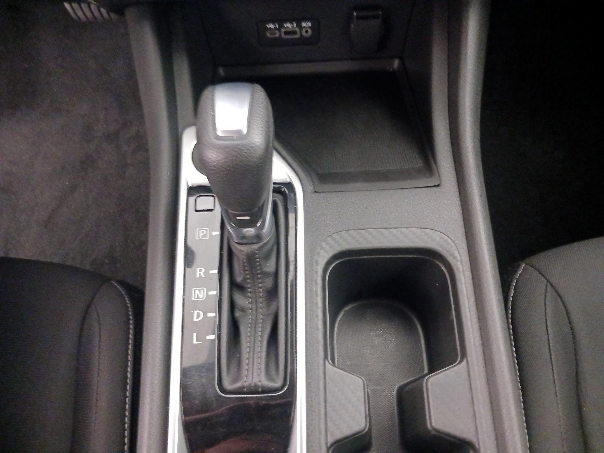 Thumbnail: 2021 Nissan Sentra - 17