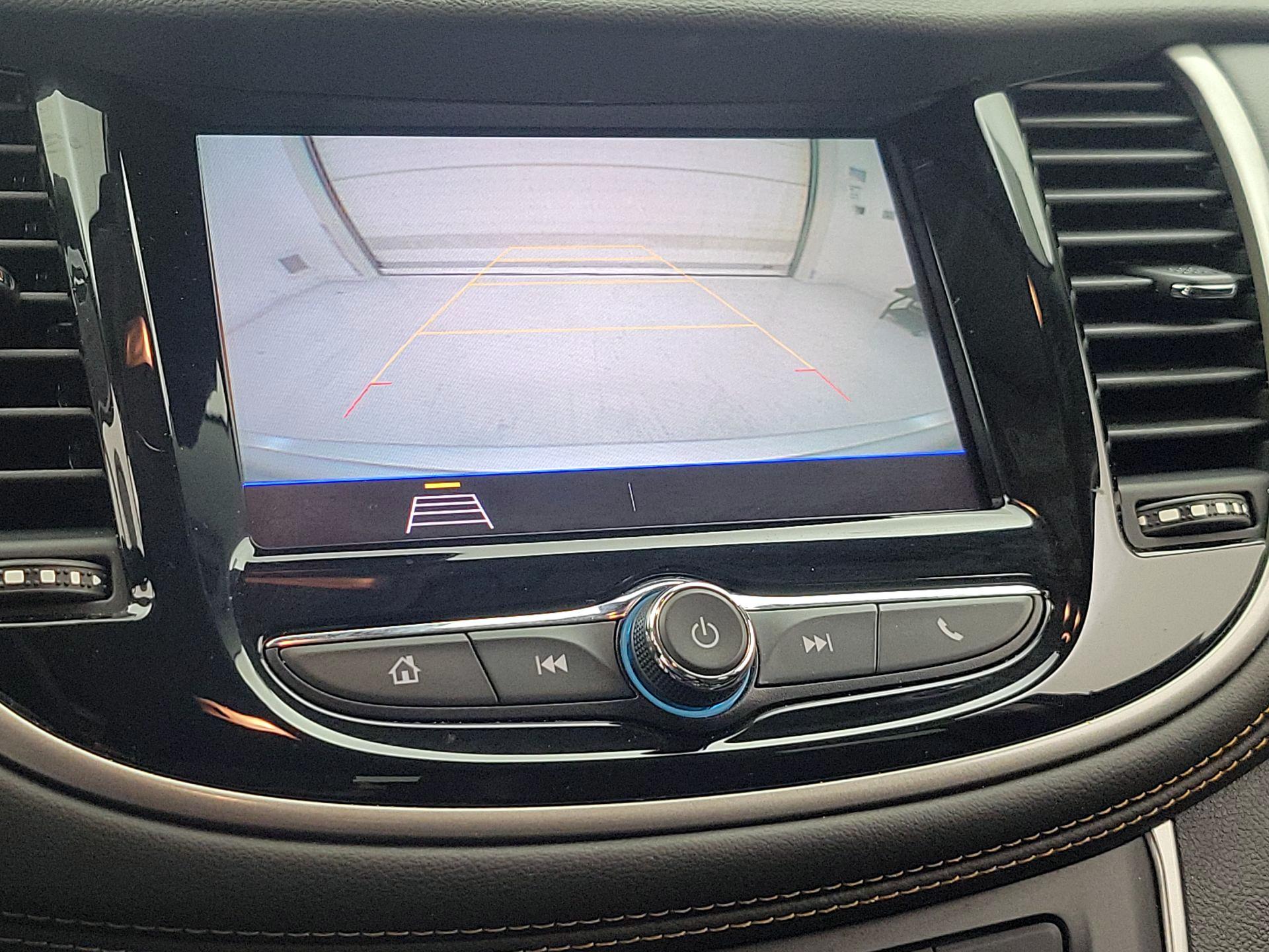 Thumbnail: 2020 Chevrolet Trax - 14