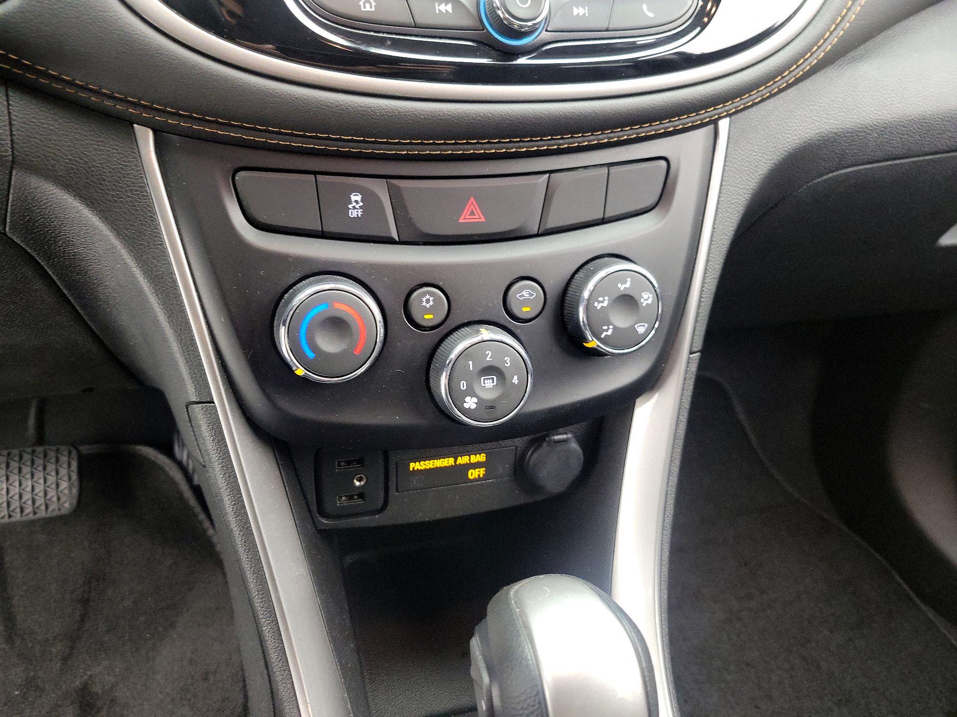 Thumbnail: 2020 Chevrolet Trax - 16