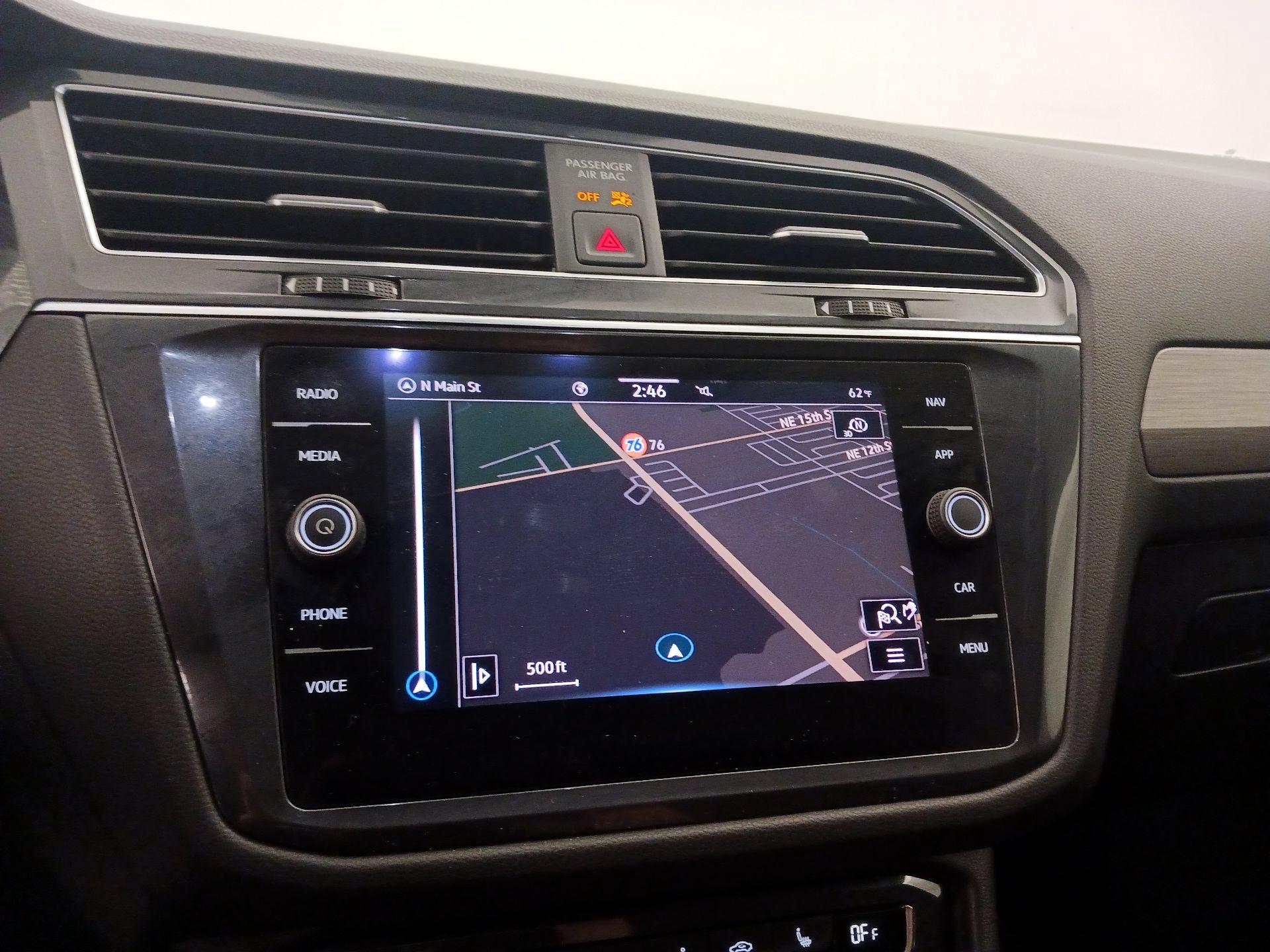 Thumbnail: 2021 Volkswagen Tiguan - 14