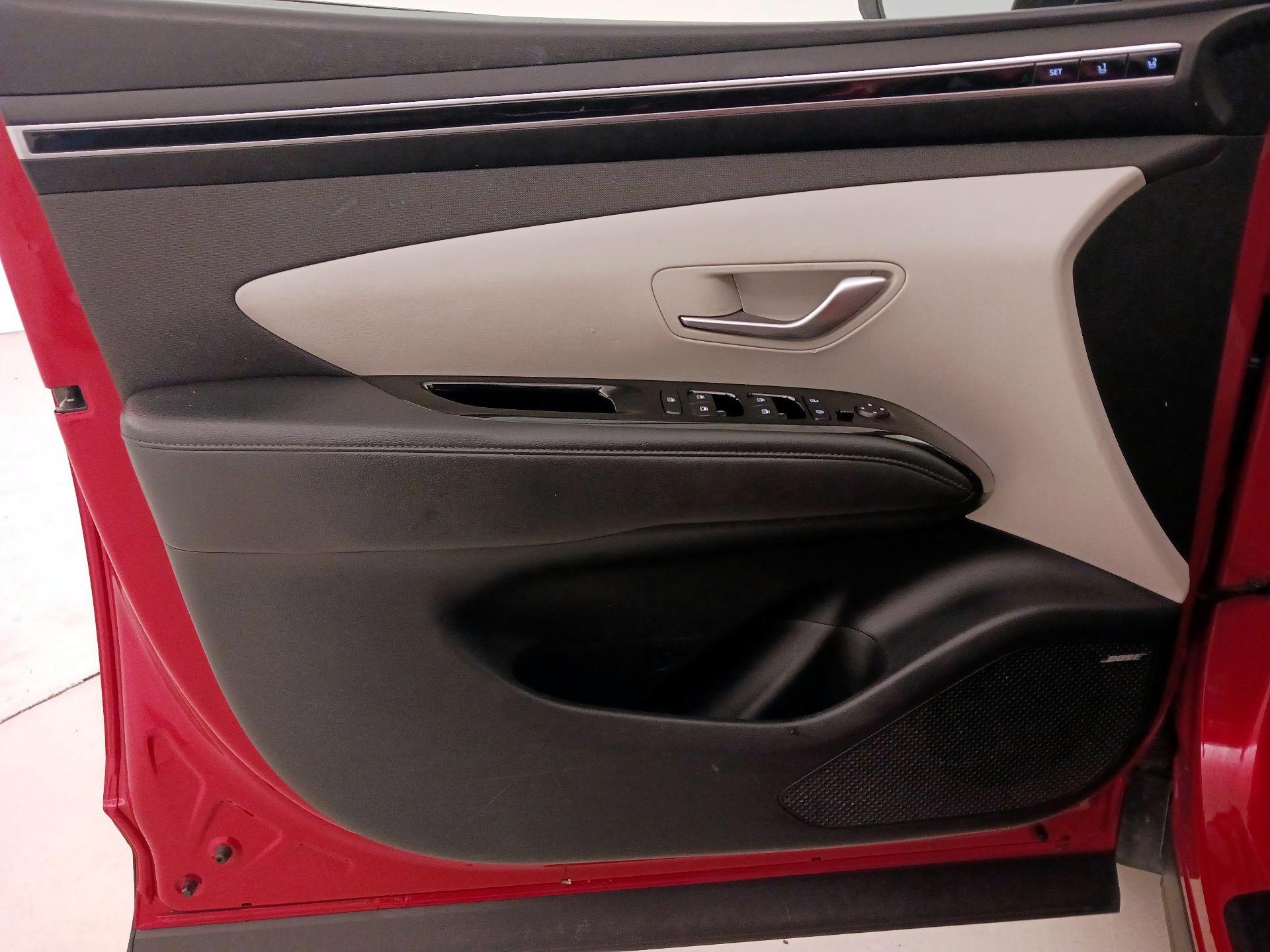 Thumbnail: 2022 Hyundai Tucson - 12