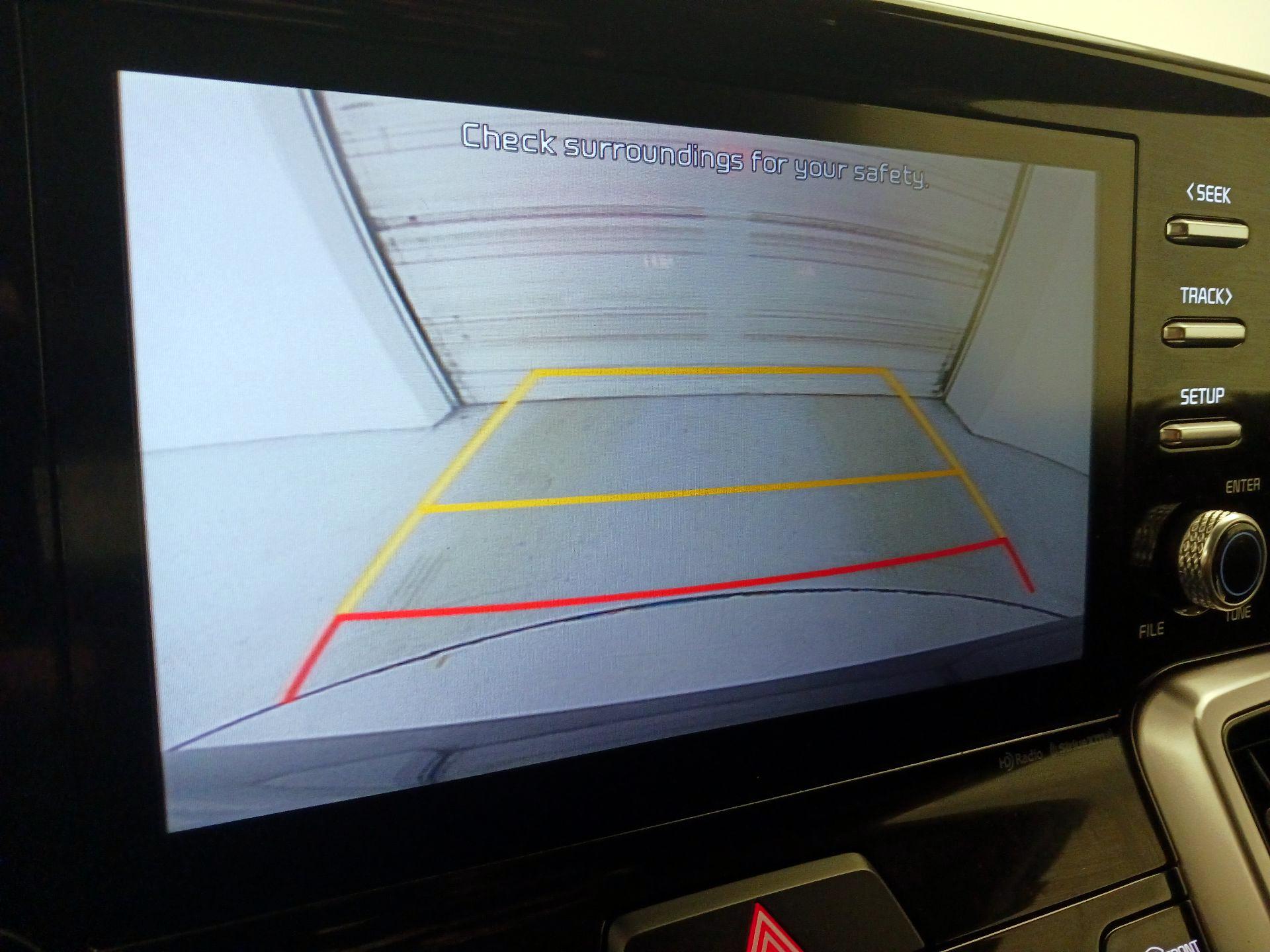 Thumbnail: 2021 Kia Sorento - 14