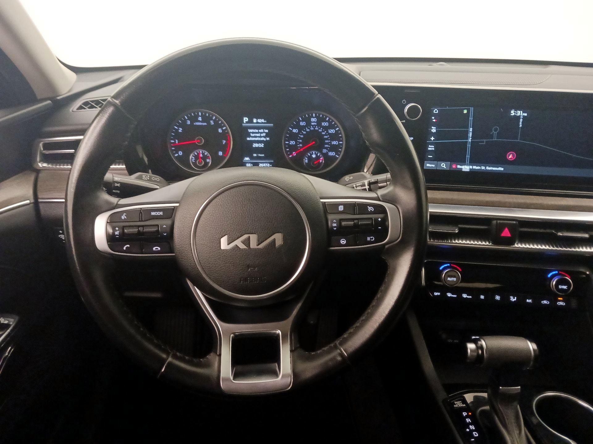 Thumbnail: 2023 Kia K5 - 10